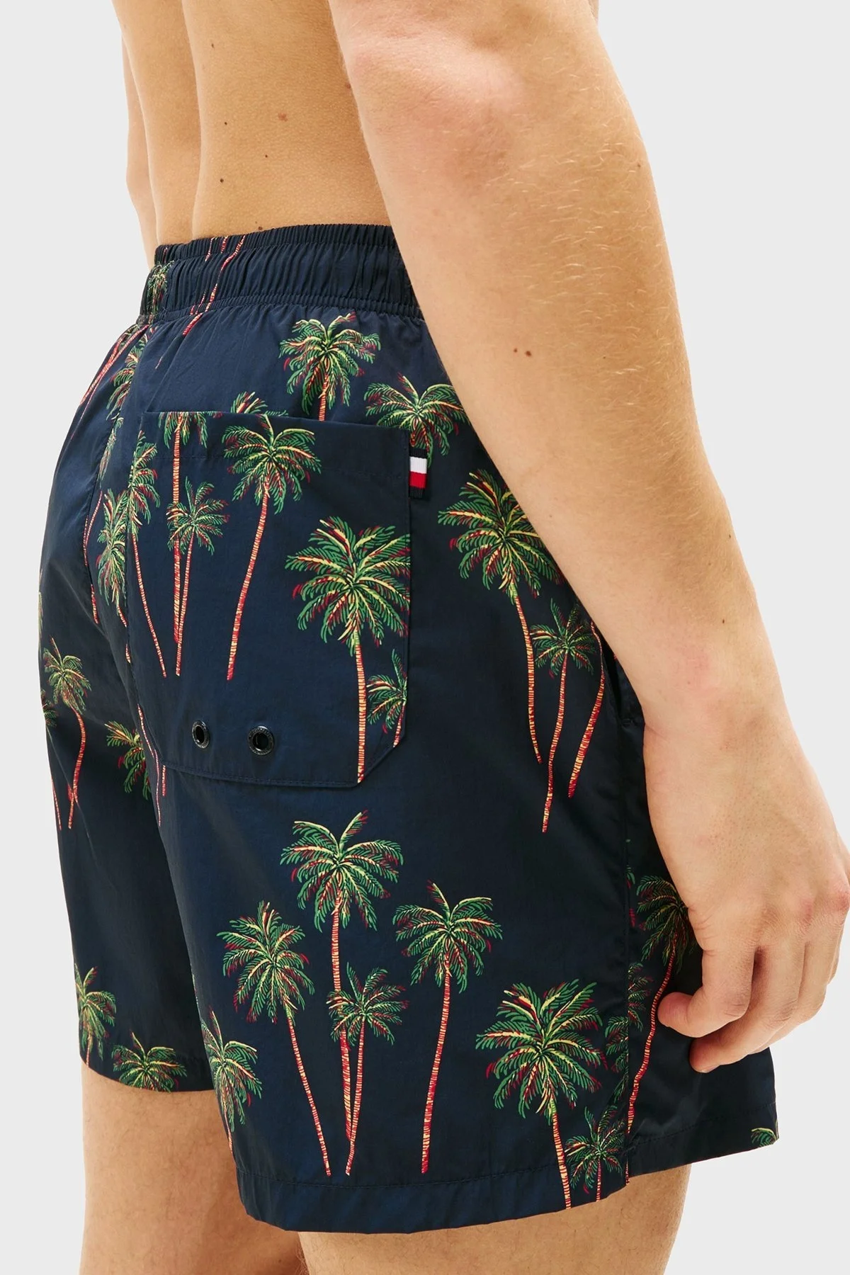 Tommy Hilfiger Tamamı Desenli Regular Fit Cepli Erkek Mayo Short UM0UM03491 0YC LACİVERT-YEŞİL - 8