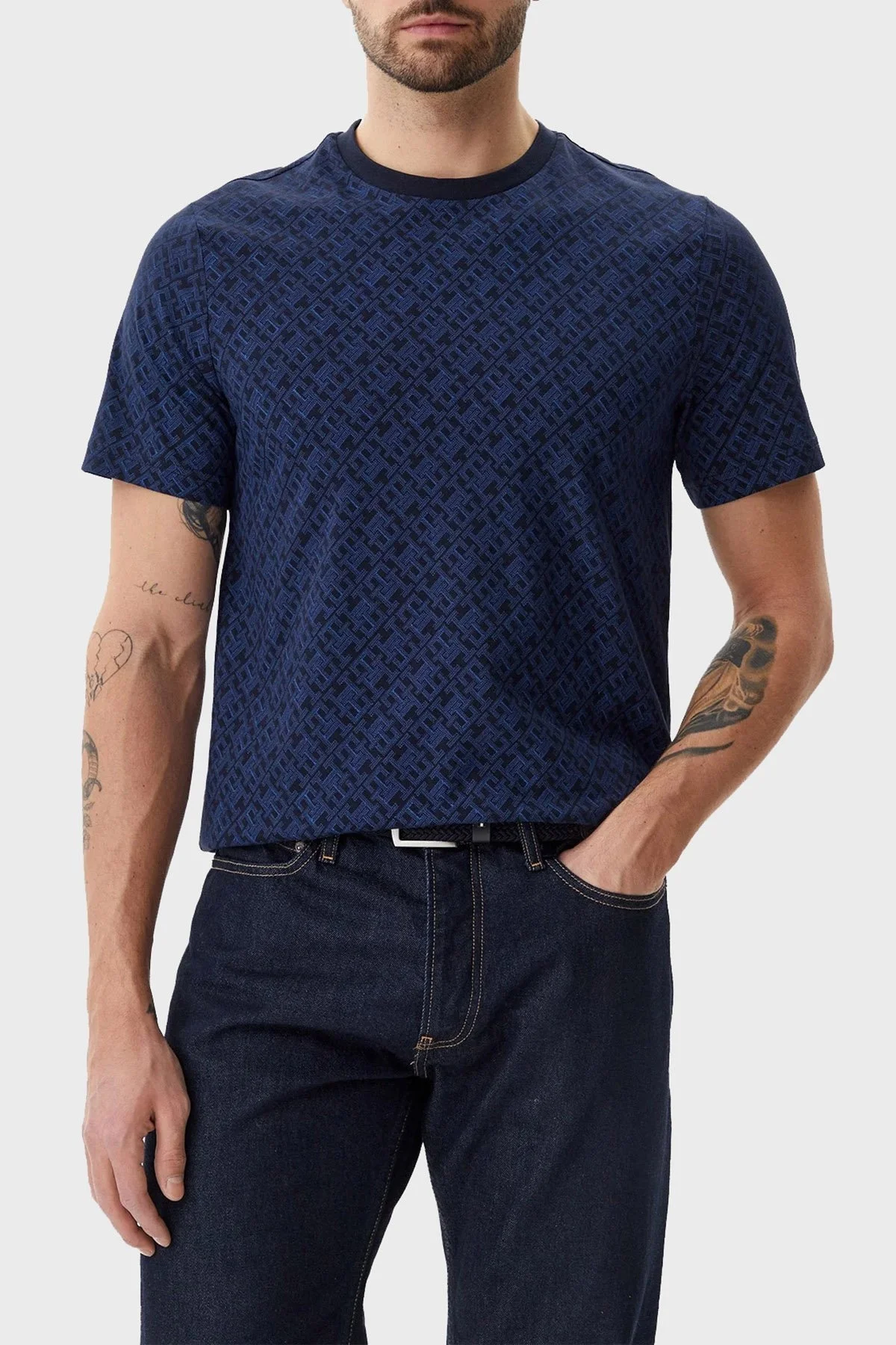 Tommy Hilfiger Tamamı Logolu % 100 Pamuk Regular Fit Bisiklet Yaka Erkek T Shirt MW0MW39251 DW5 LACİVERT - 6