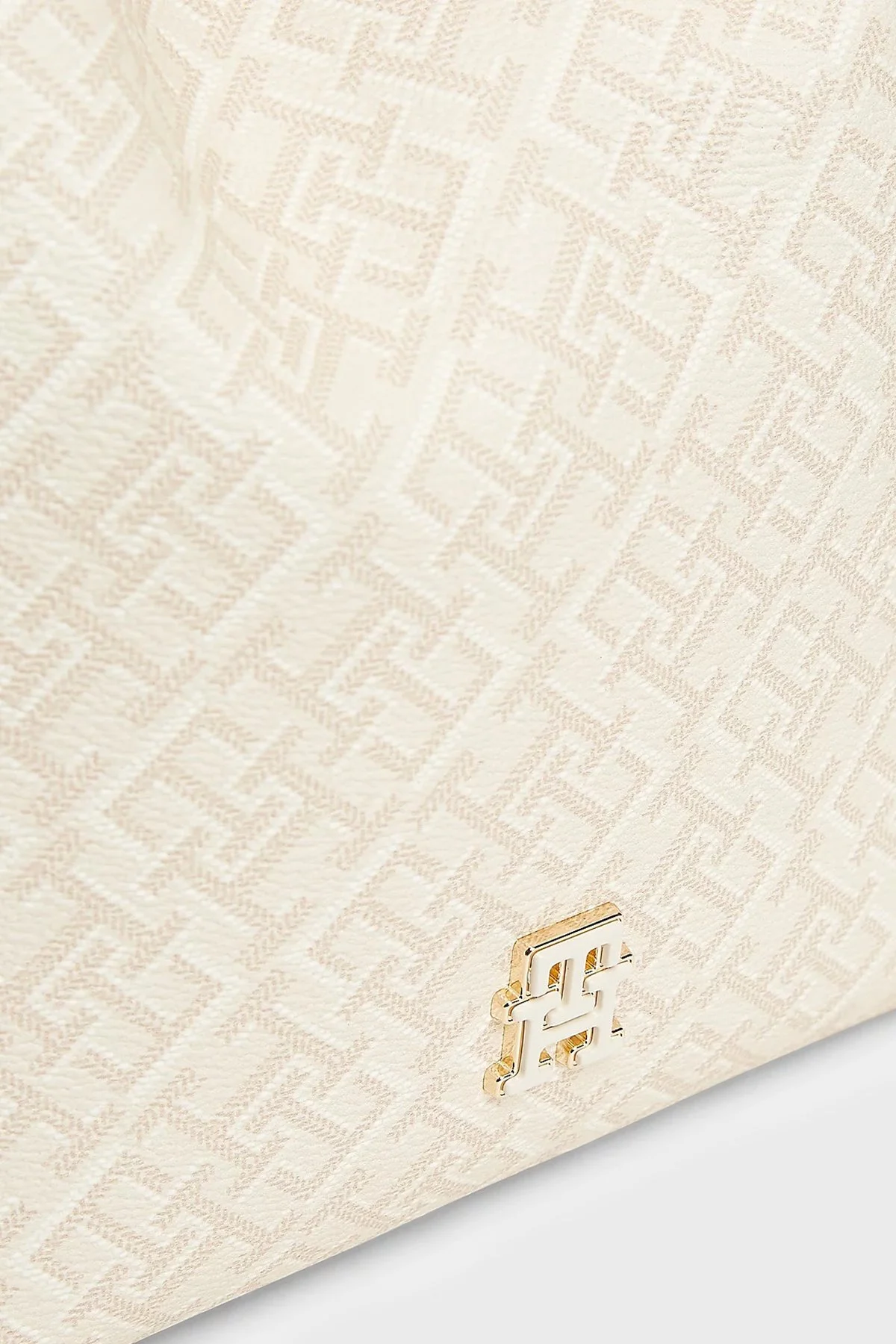 Tommy Hilfiger Tamamı Logolu Ayarlanabilir Askılı Büzgülü Kadın Çanta AW0AW18847 0F4 BEJ - 5