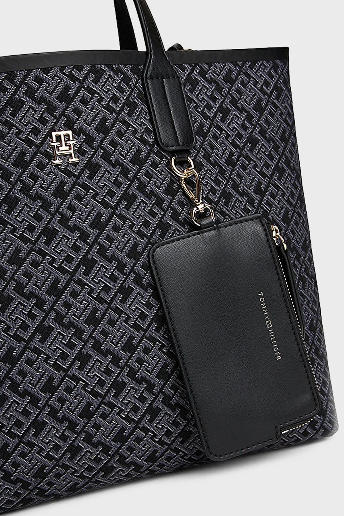 Tommy Hilfiger Tamamı Logolu Çıkarılabilir Askılı Bayan Çanta AW0AW17685 BDS SİYAH - 4