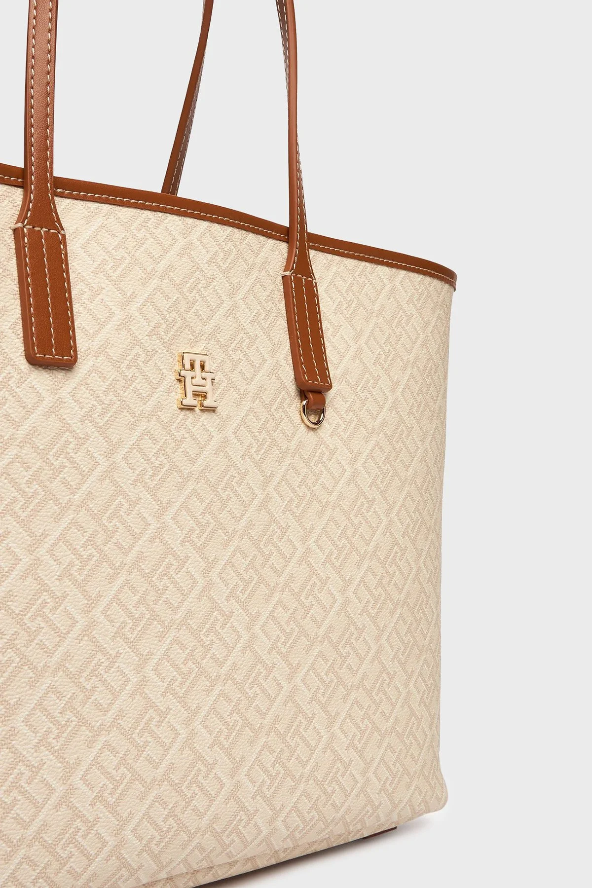 Tommy Hilfiger Tamamı Logolu Omuz Askılı Kadın Çanta AW0AW17416 0F4 BEJ - 5