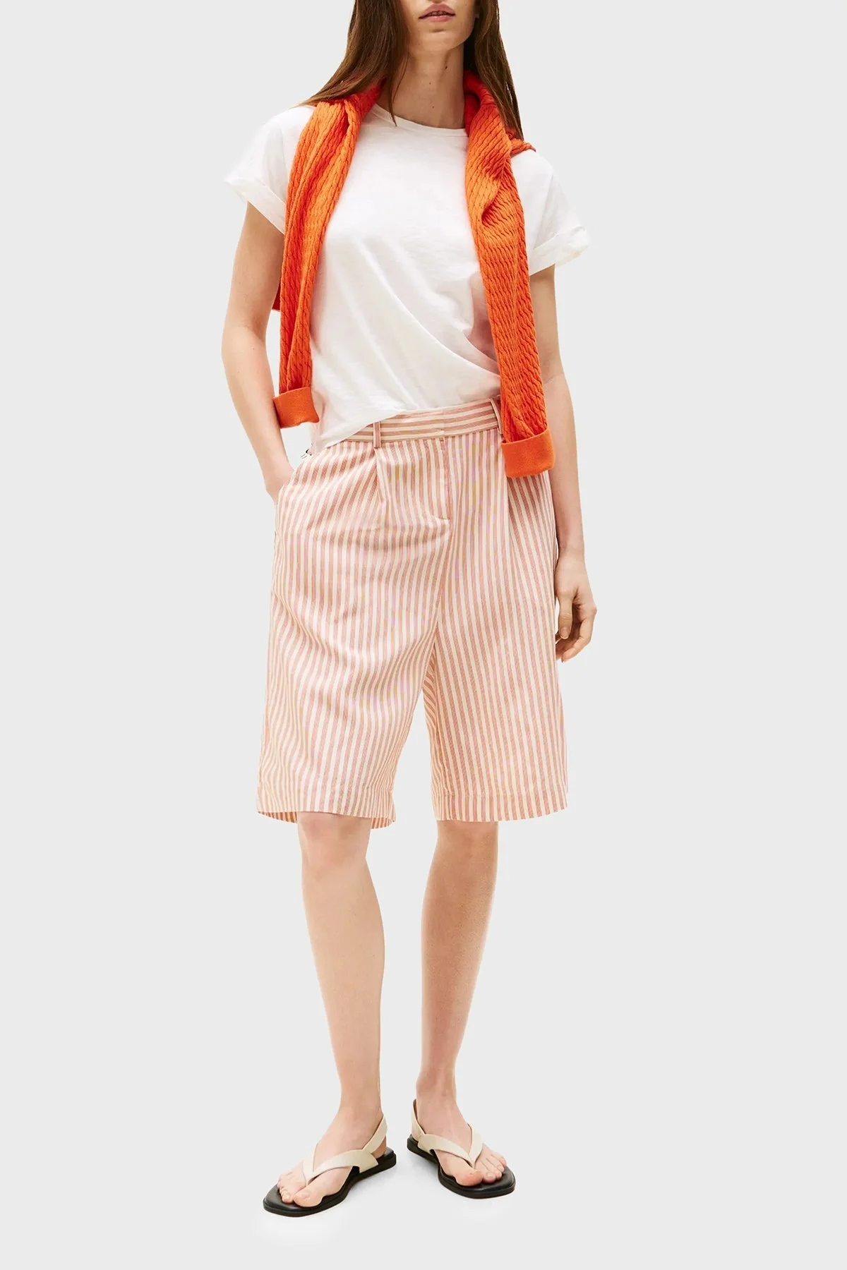 Tommy Hilfiger Yumuşak Dokulu Pamuklu Regular Fit Bisiklet Yaka Bayan T Shirt WW0WW45747 YBL BEYAZ - 3