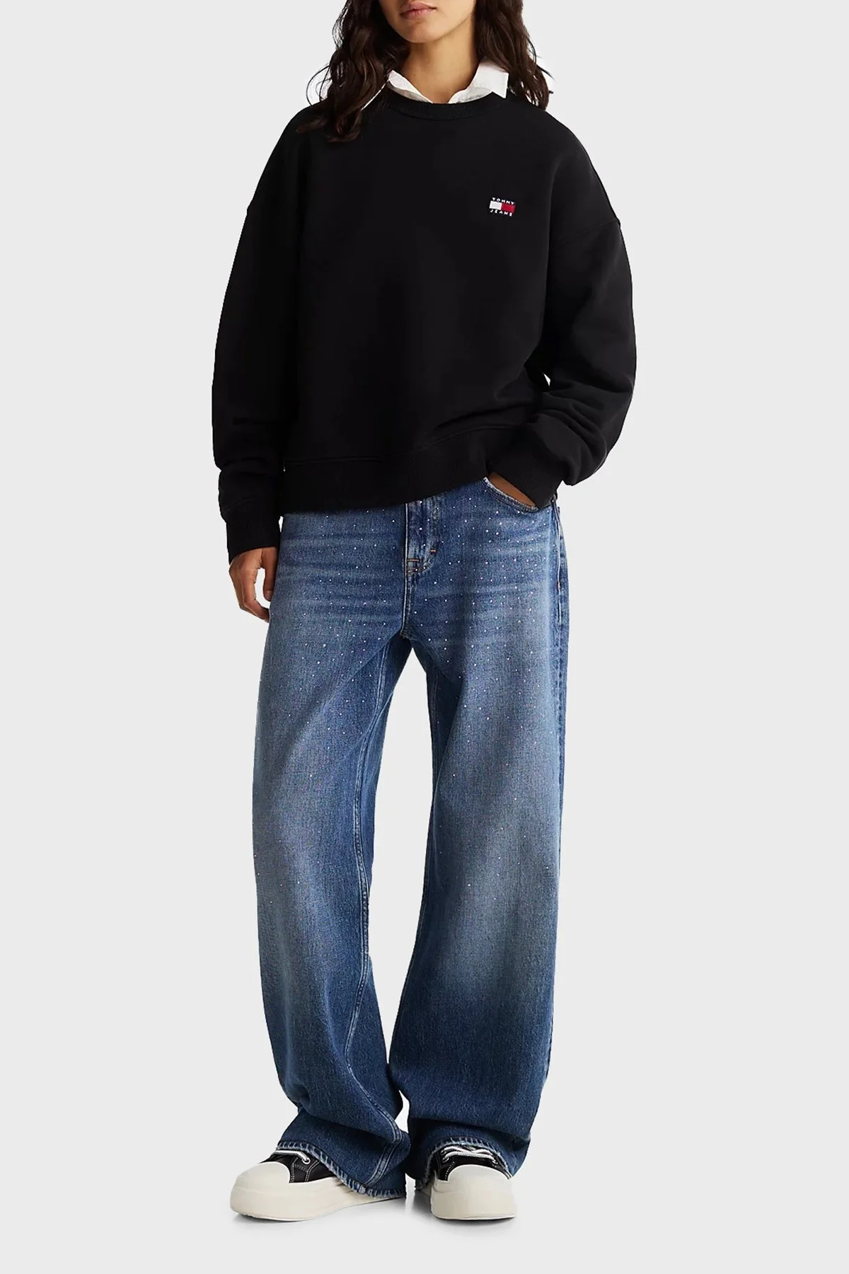 Tommy Jeans % 100 Pamuk Boxy Fit Bisiklet Yaka Bayan Sweat DW0DW19408 BDS SİYAH - 3