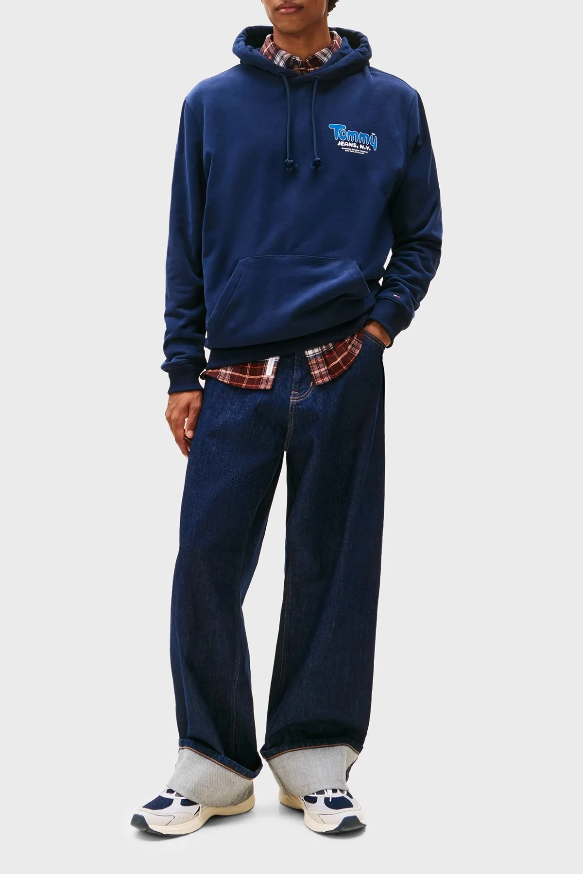 Tommy Jeans % 100 Pamuk Logolu Regular Fit Kapüşonlu Erkek Sweat DM0DM22086 C1G LACİVERT - 2