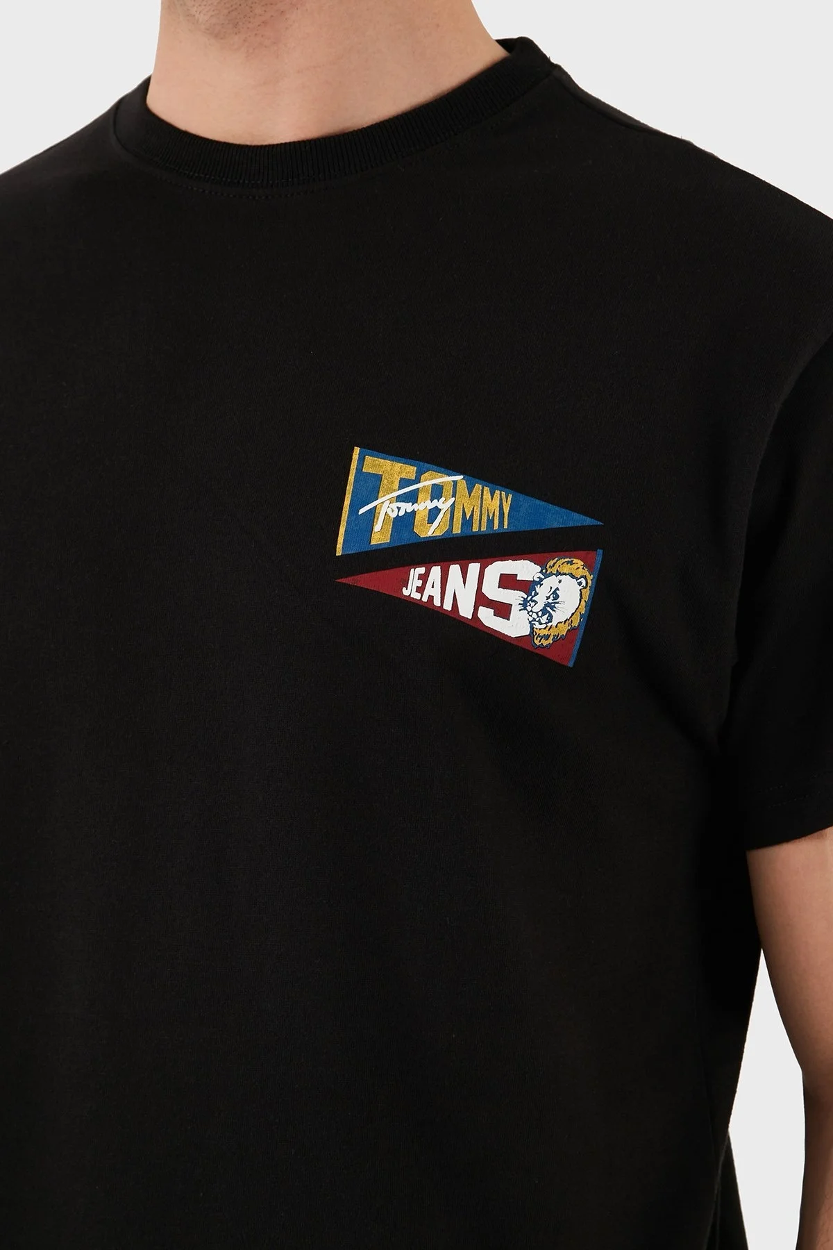 Tommy Jeans % 100 Pamuk Loose Fit Sırt Baskılı Erkek T Shirt DM0DM20350 BDS SİYAH - 5