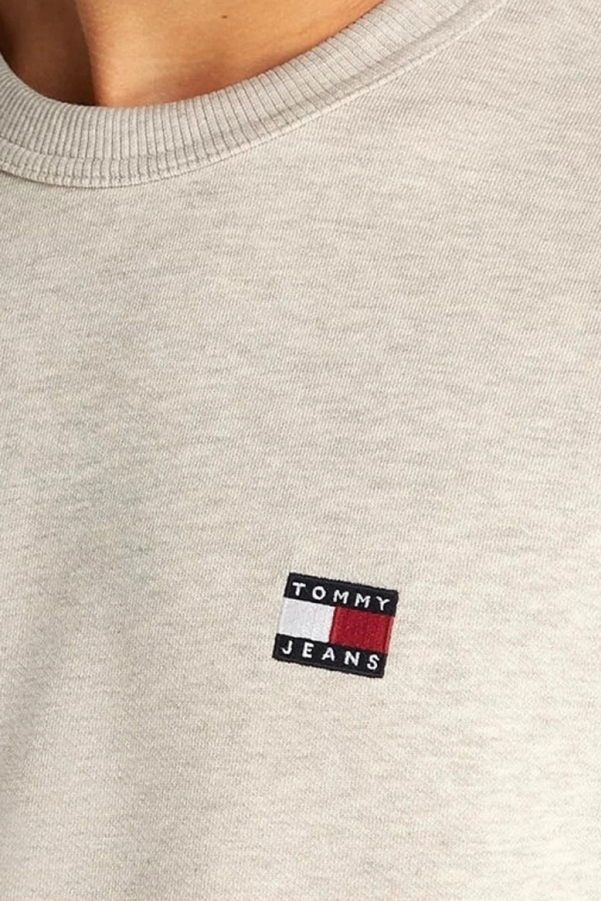 Tommy Jeans % 100 Pamuk Regular Fit Bisiklet Yaka Erkek Sweat DM0DM20660 AE3 BEJ - 4