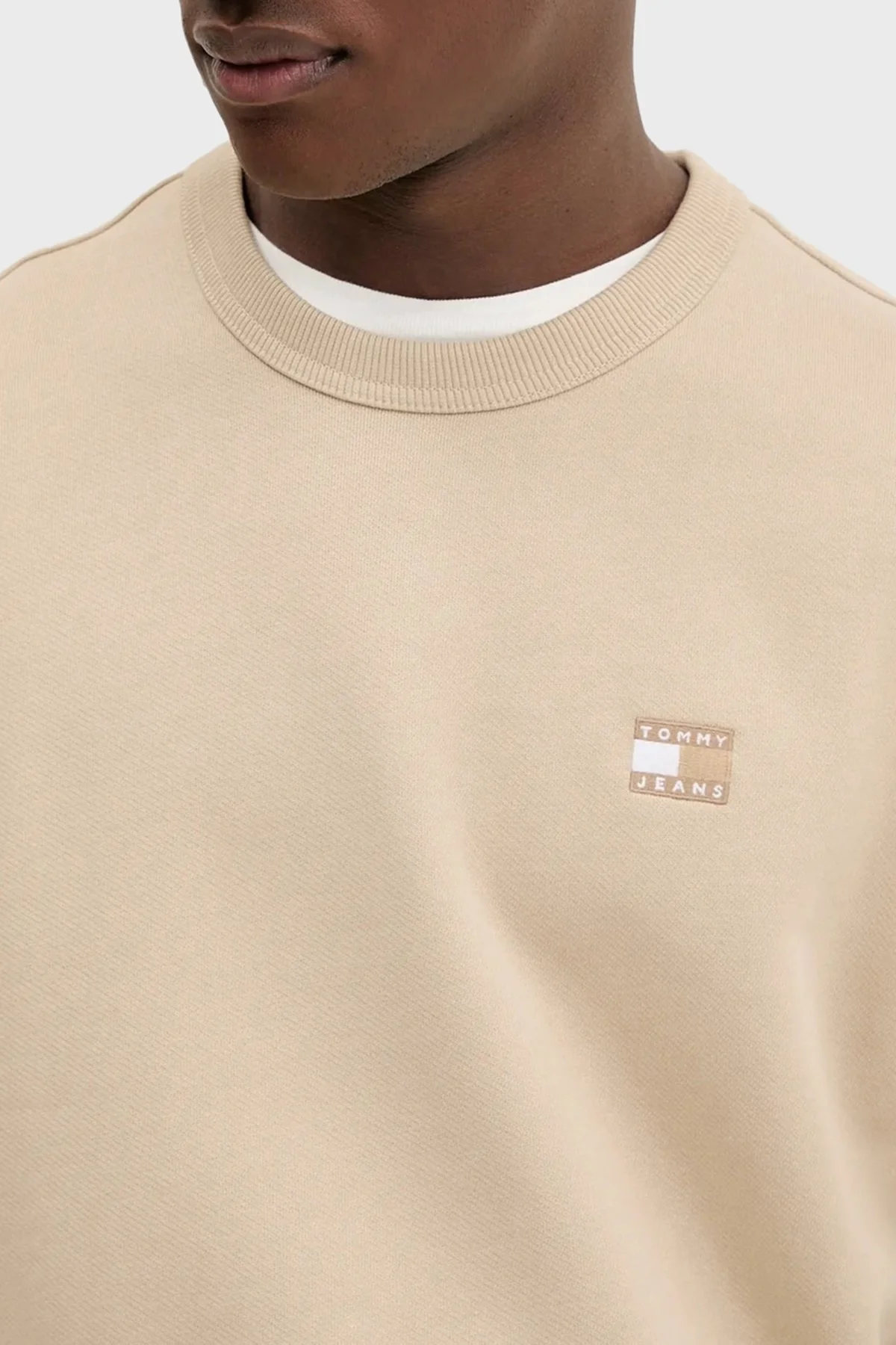 Tommy Jeans % 100 Pamuk Regular Fit Bisiklet Yaka Erkek Sweat DM0DM20660 RBV BEJ - 3