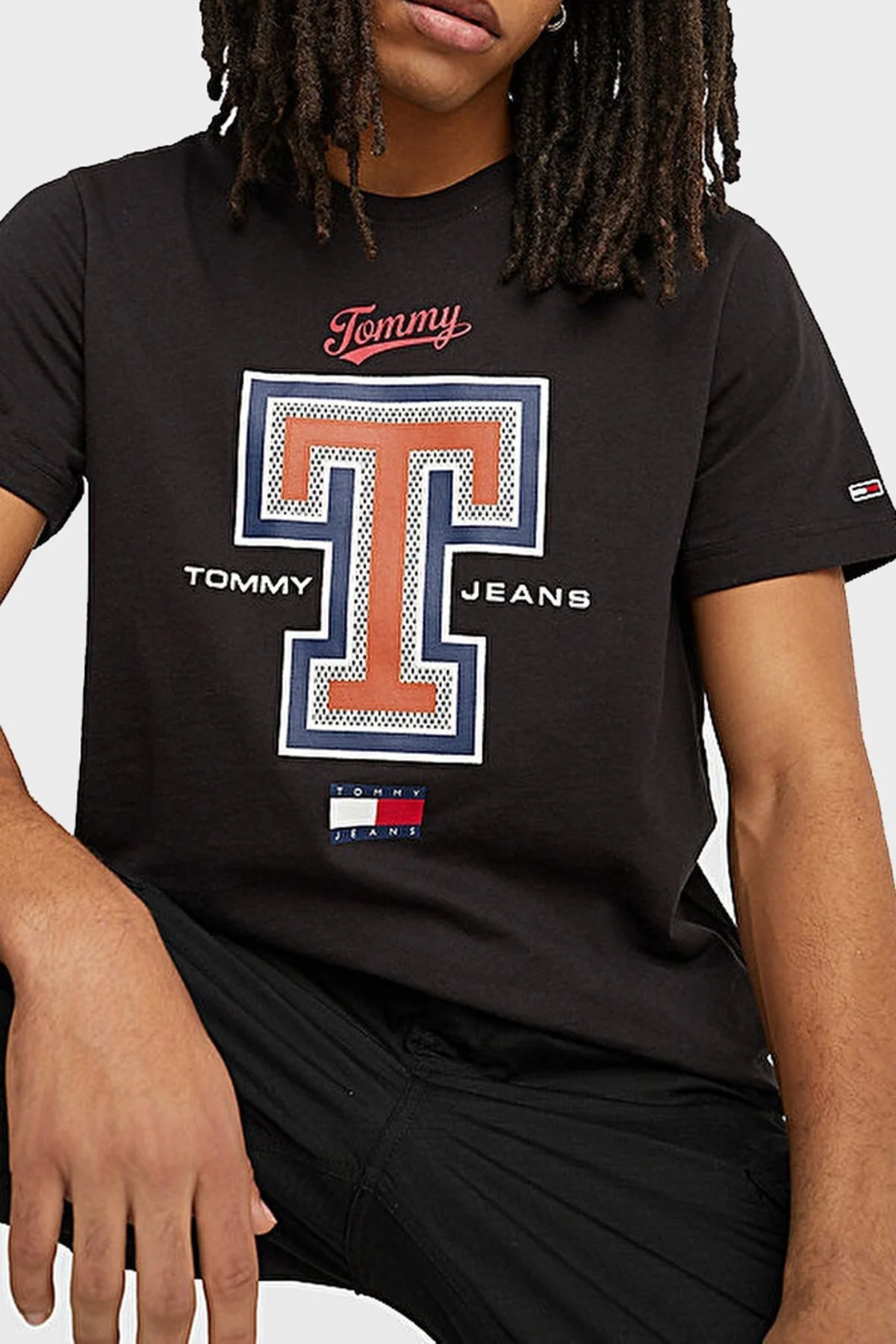 Tommy Jeans % 100 Pamuk Regular Fit Bisiklet Yaka Erkek T Shirt DM0DM16404 BDS SİYAH - 2