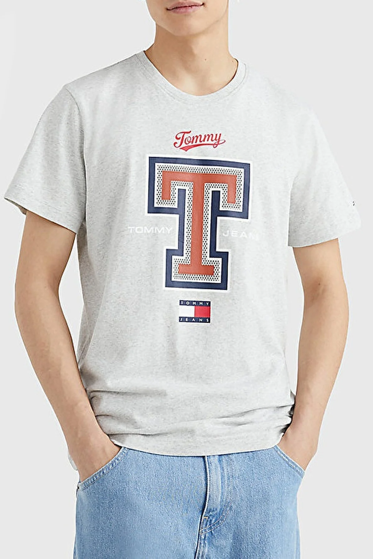 Tommy Jeans % 100 Pamuk Regular Fit Bisiklet Yaka Erkek T Shirt DM0DM16404 PJ4 GRİ - 1