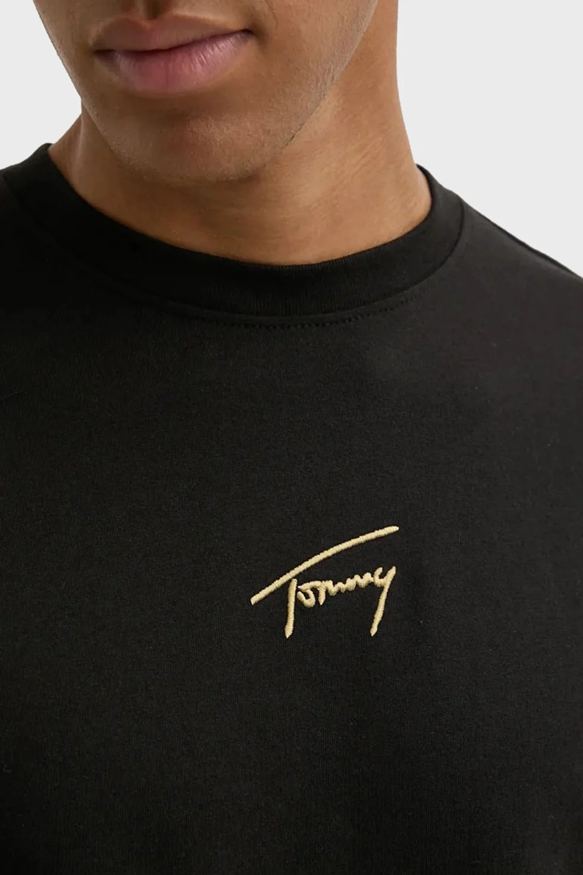 Tommy Jeans % 100 Pamuk Regular Fit Bisiklet Yaka Erkek T Shirt DM0DM19692 BDS SİYAH - 4