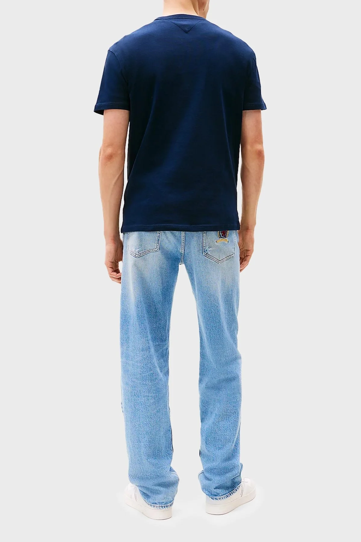 Tommy Jeans % 100 Pamuk Regular Fit Bisiklet Yaka Erkek T Shirt DM0DM20322 C1G LACİVERT - 3