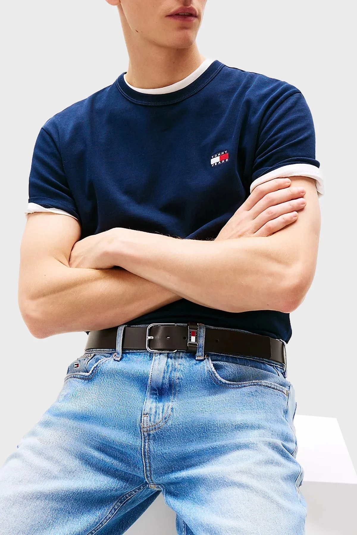 Tommy Jeans % 100 Pamuk Regular Fit Bisiklet Yaka Erkek T Shirt DM0DM20322 C1G LACİVERT - 4