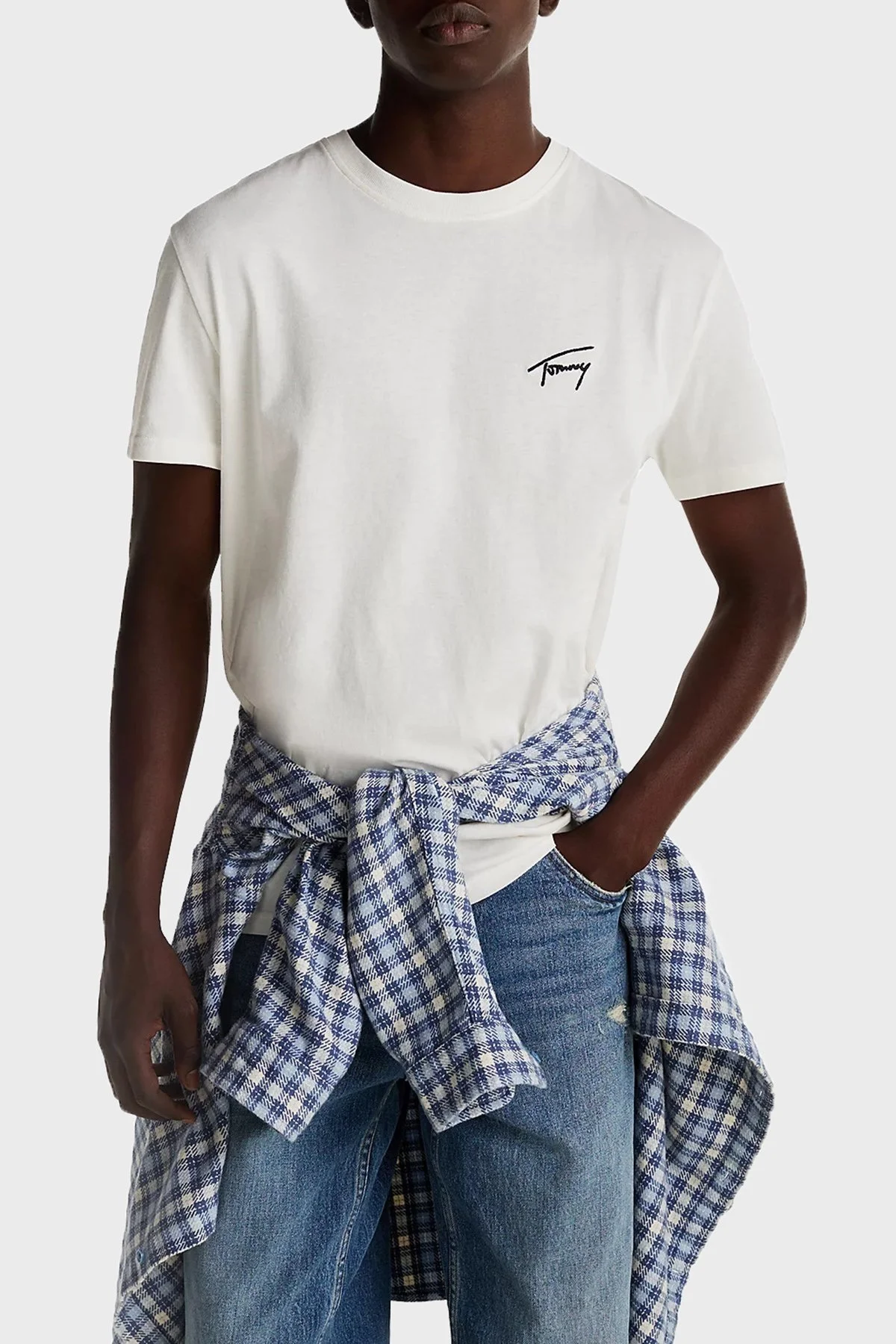 Tommy Jeans % 100 Pamuk Regular Fit Bisiklet Yaka Erkek T Shirt DM0DM21140 YBL BEYAZ - 1