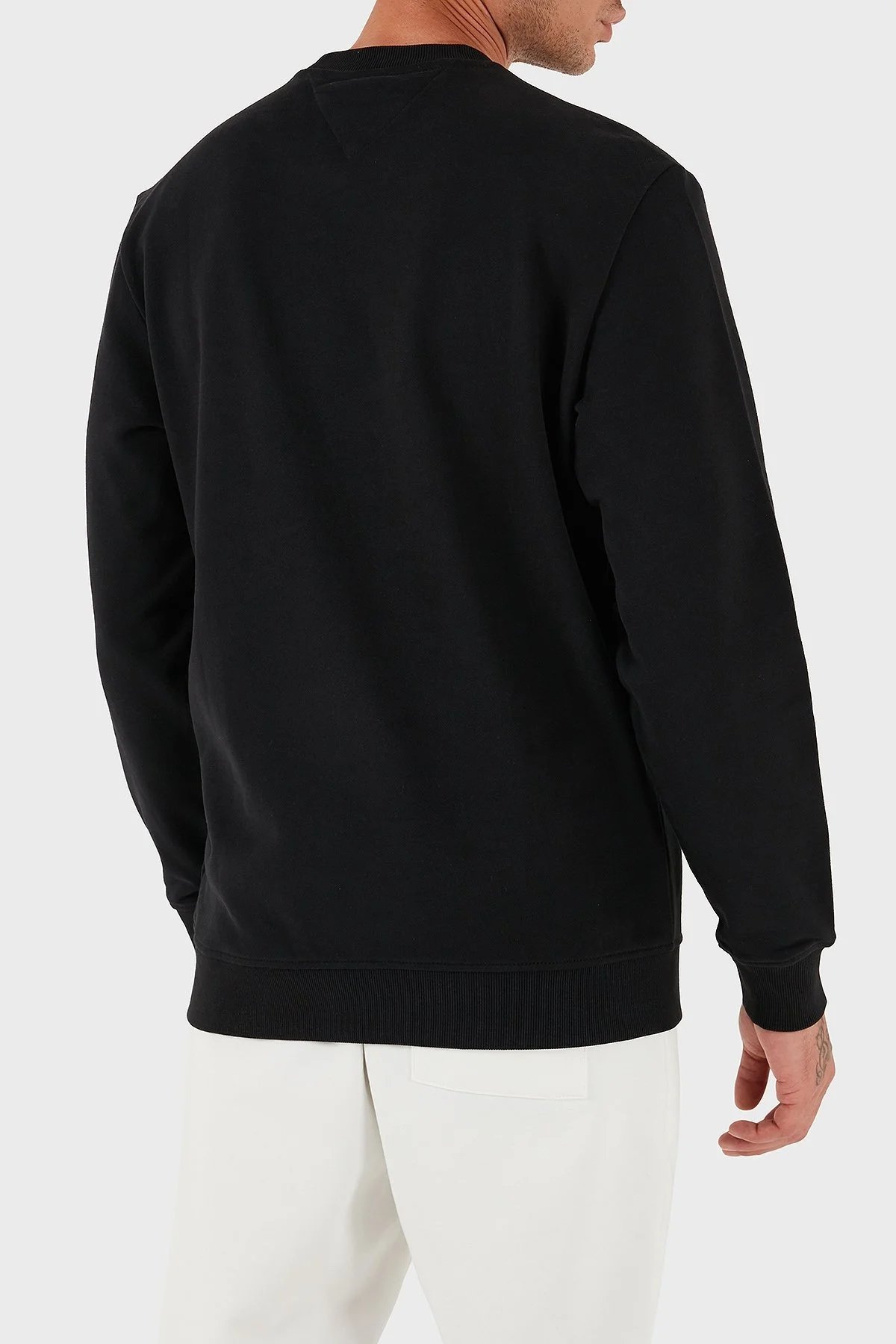 Tommy Jeans % 100 Pamuk Regular Fit Bisiklet Yaka Logolu Erkek Sweat DM0DM22093 BDS SİYAH - 2
