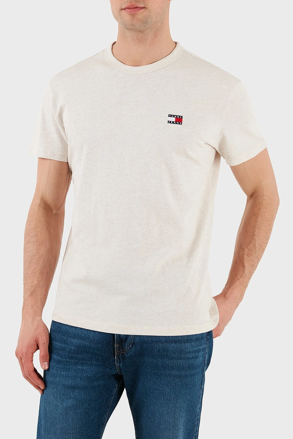 Tommy Jeans % 100 Pamuk Regular Fit Bisiklet Yaka Logolu Erkek T Shirt DM0DM20322 AE3 BEJ - 6