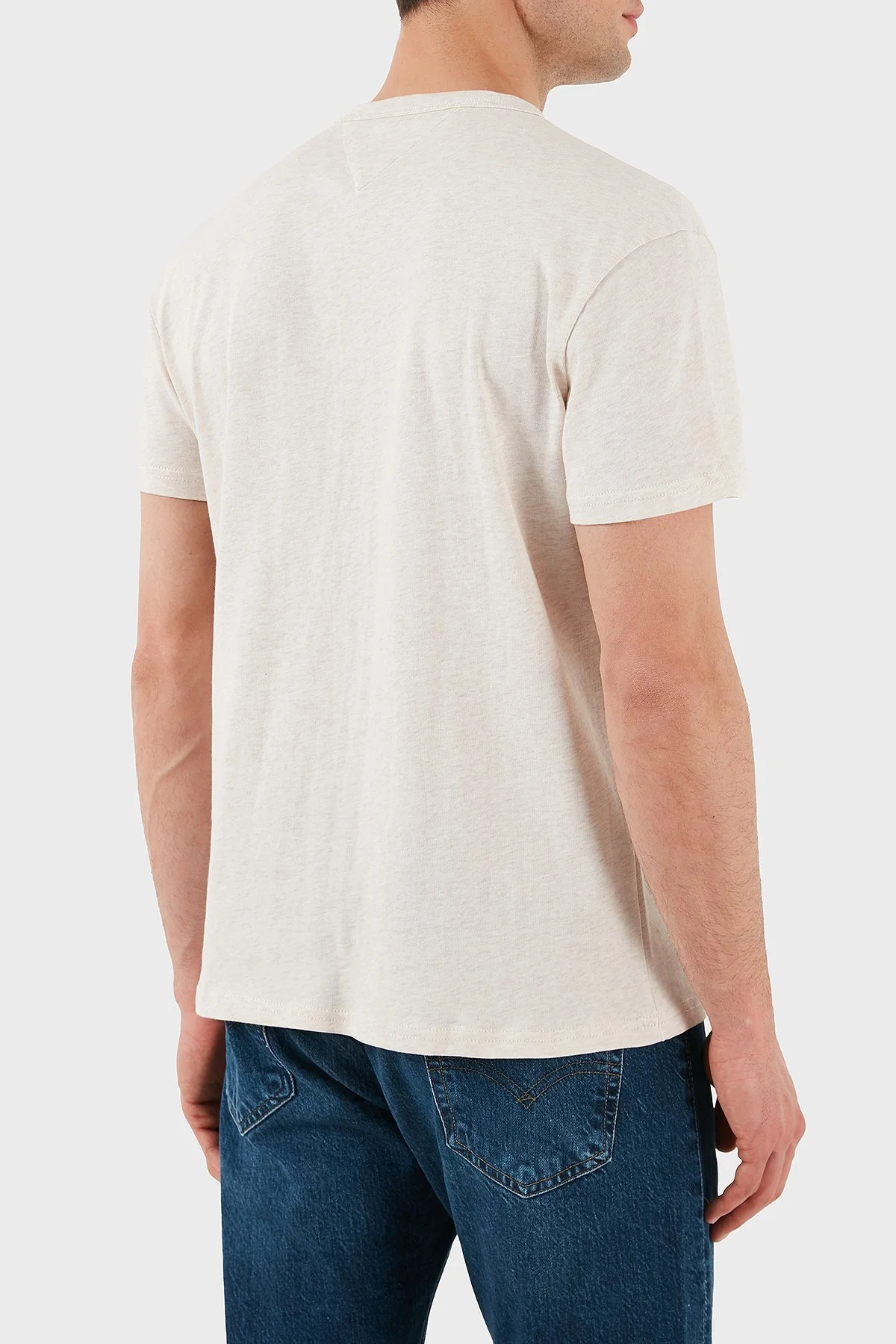 Tommy Jeans % 100 Pamuk Regular Fit Bisiklet Yaka Logolu Erkek T Shirt DM0DM20322 AE3 BEJ - 8