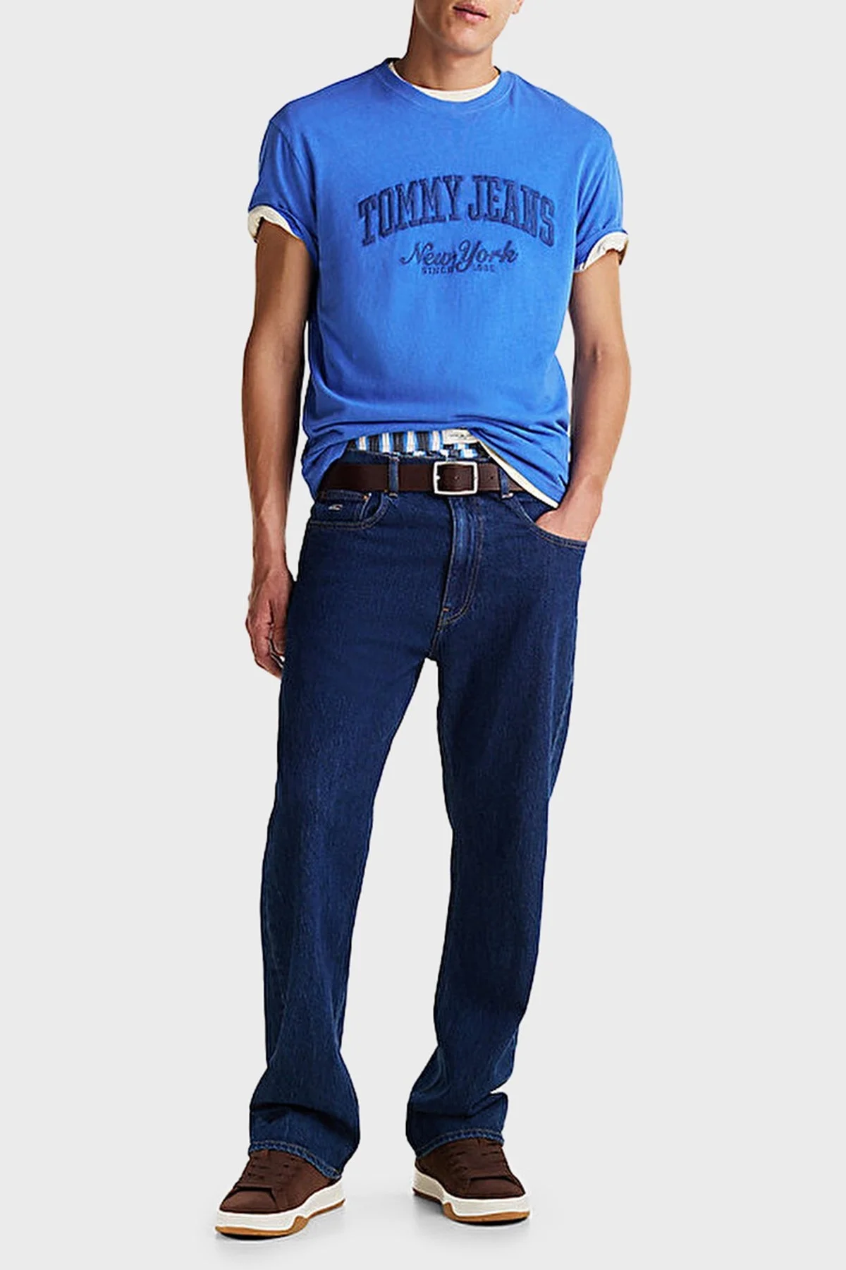 Tommy Jeans % 100 Pamuk Regular Fit Bisiklet Yaka Logolu Erkek T Shirt DM0DM20356 C6E MAVİ - 2