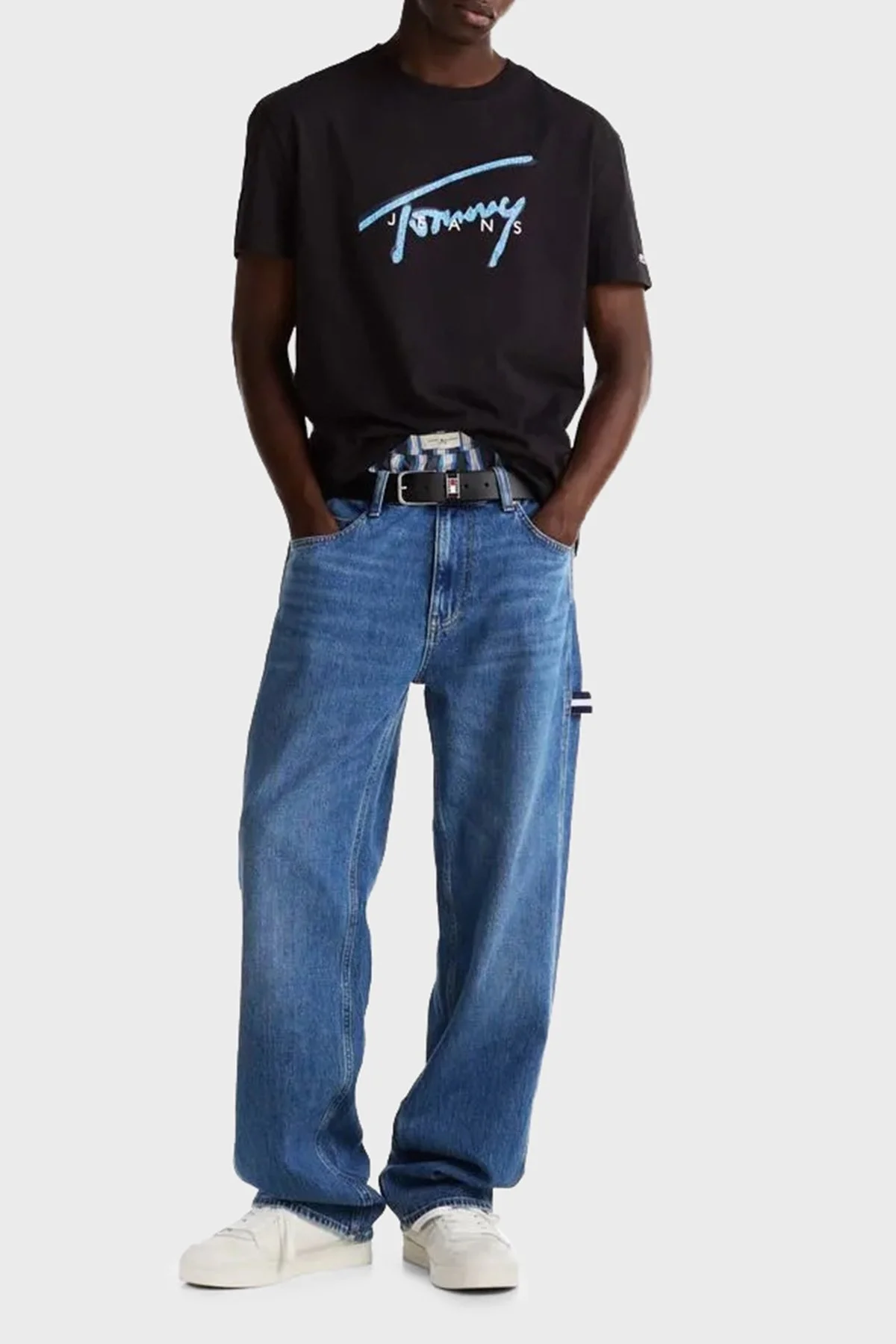 Tommy Jeans % 100 Pamuk Regular Fit Bisiklet Yaka Logolu Erkek T Shirt DM0DM21109 BDS SİYAH - 2