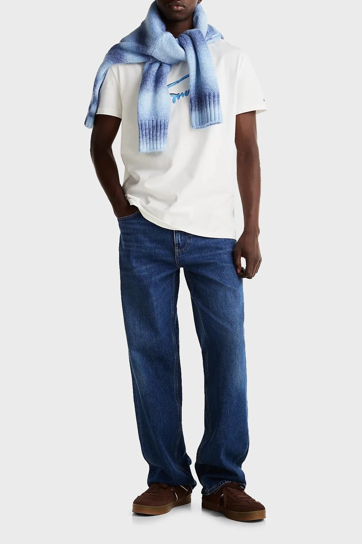 Tommy Jeans % 100 Pamuk Regular Fit Bisiklet Yaka Logolu Erkek T Shirt DM0DM21109 YBL BEYAZ - 3