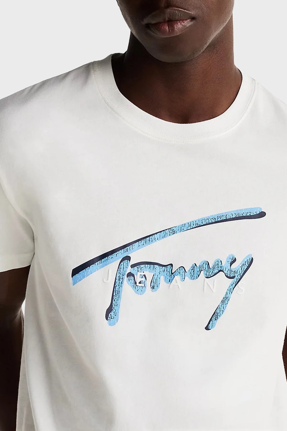 Tommy Jeans % 100 Pamuk Regular Fit Bisiklet Yaka Logolu Erkek T Shirt DM0DM21109 YBL BEYAZ - 4