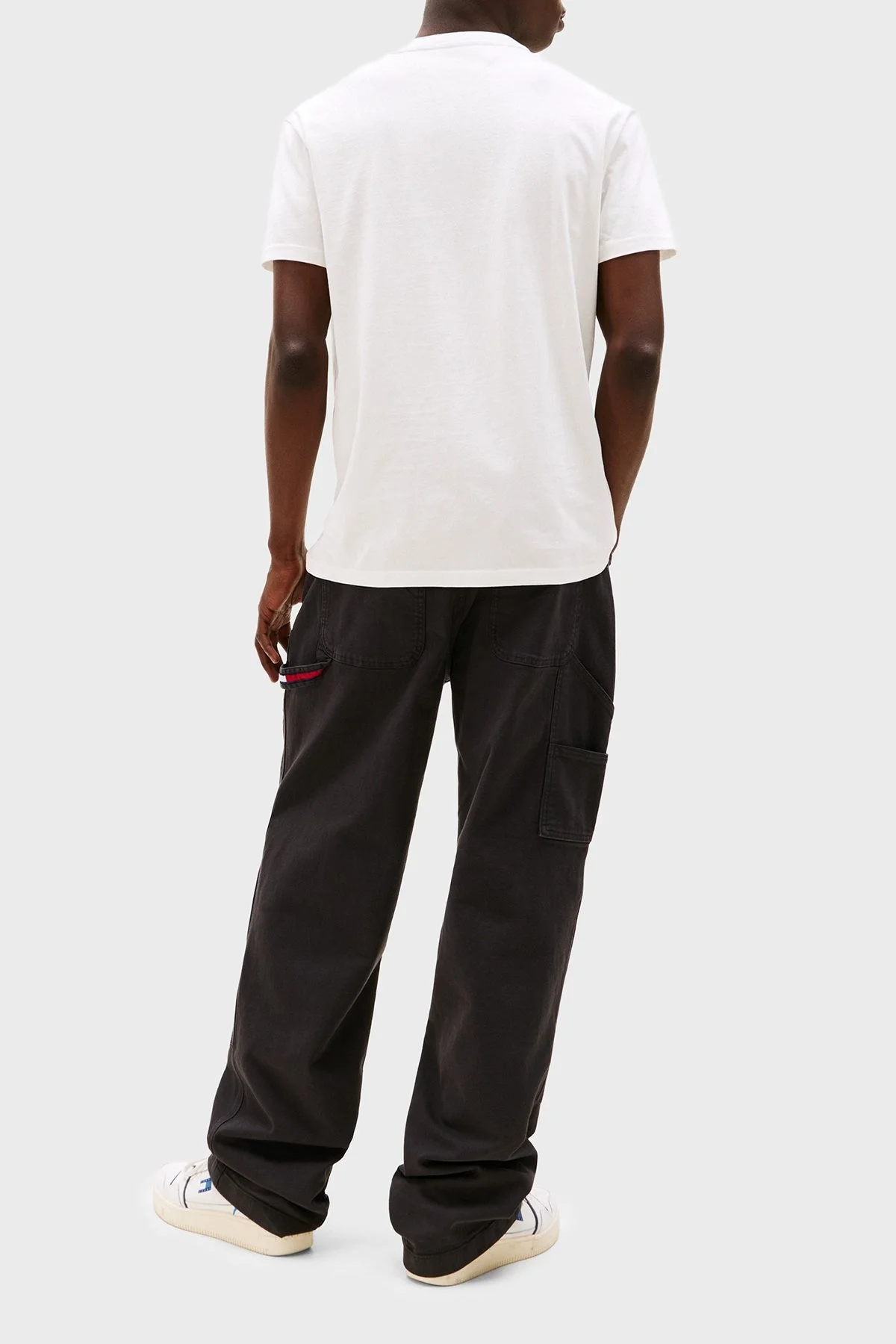 Tommy Jeans % 100 Pamuk Regular Fit Bisiklet Yaka Logolu Erkek T Shirt DM0DM21911 YBL BEYAZ - 3