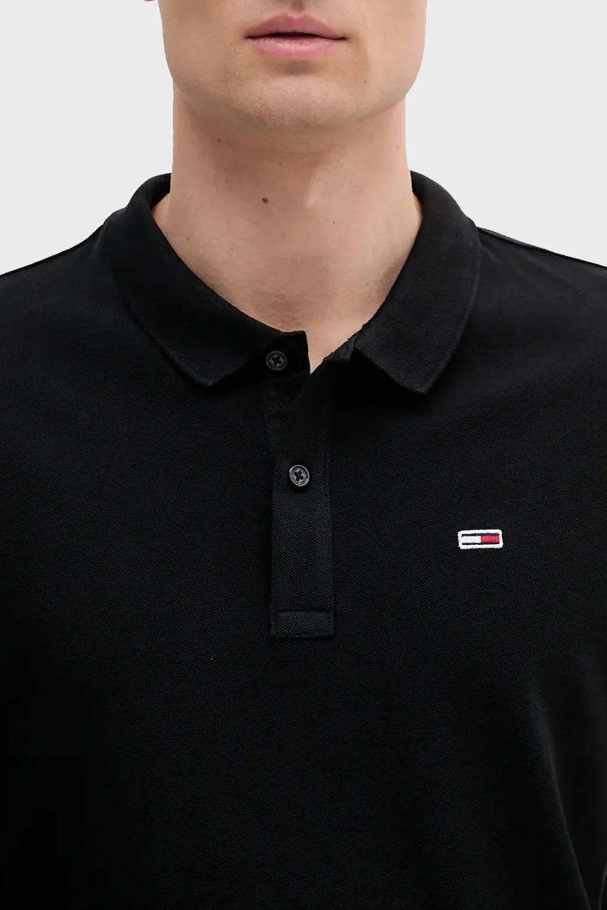 Tommy Jeans % 100 Pamuk Regular Fit Düğmeli Erkek Polo Yaka T Shirt DM0DM21306 BDS SİYAH - 3