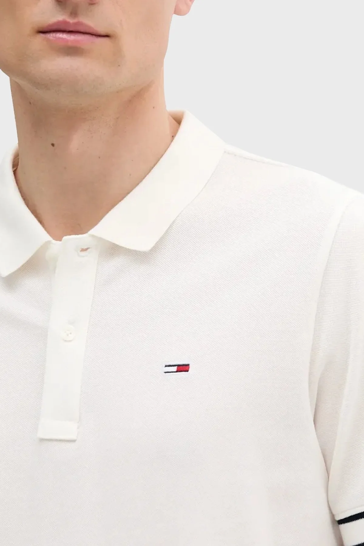 Tommy Jeans % 100 Pamuk Regular Fit Düğmeli Erkek Polo Yaka T Shirt DM0DM21306 YBL BEYAZ - 3
