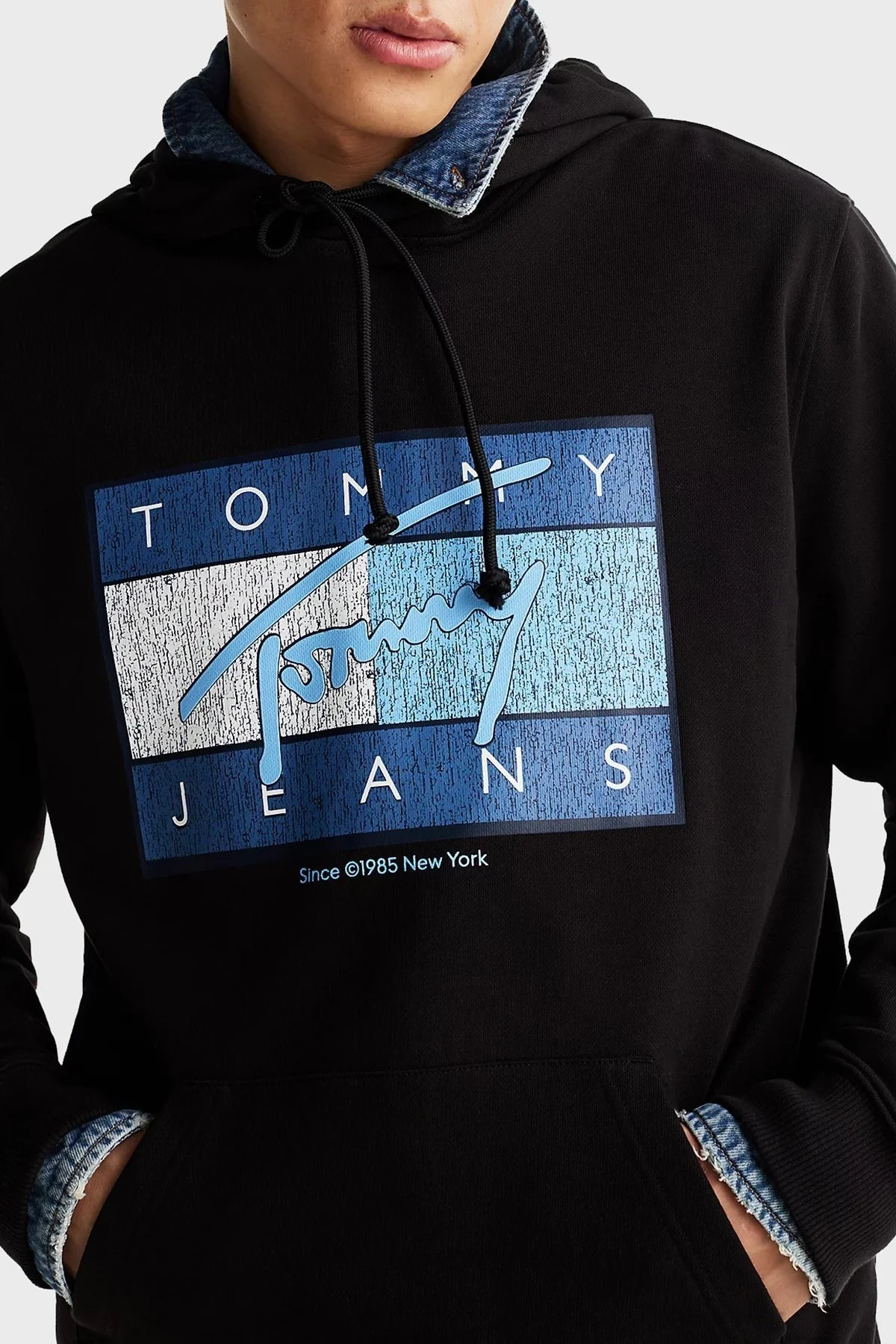 Tommy Jeans % 100 Pamuk Regular Fit Kapüşon Yaka Logolu Erkek Sweat DM0DM21100 BDS SİYAH - 9