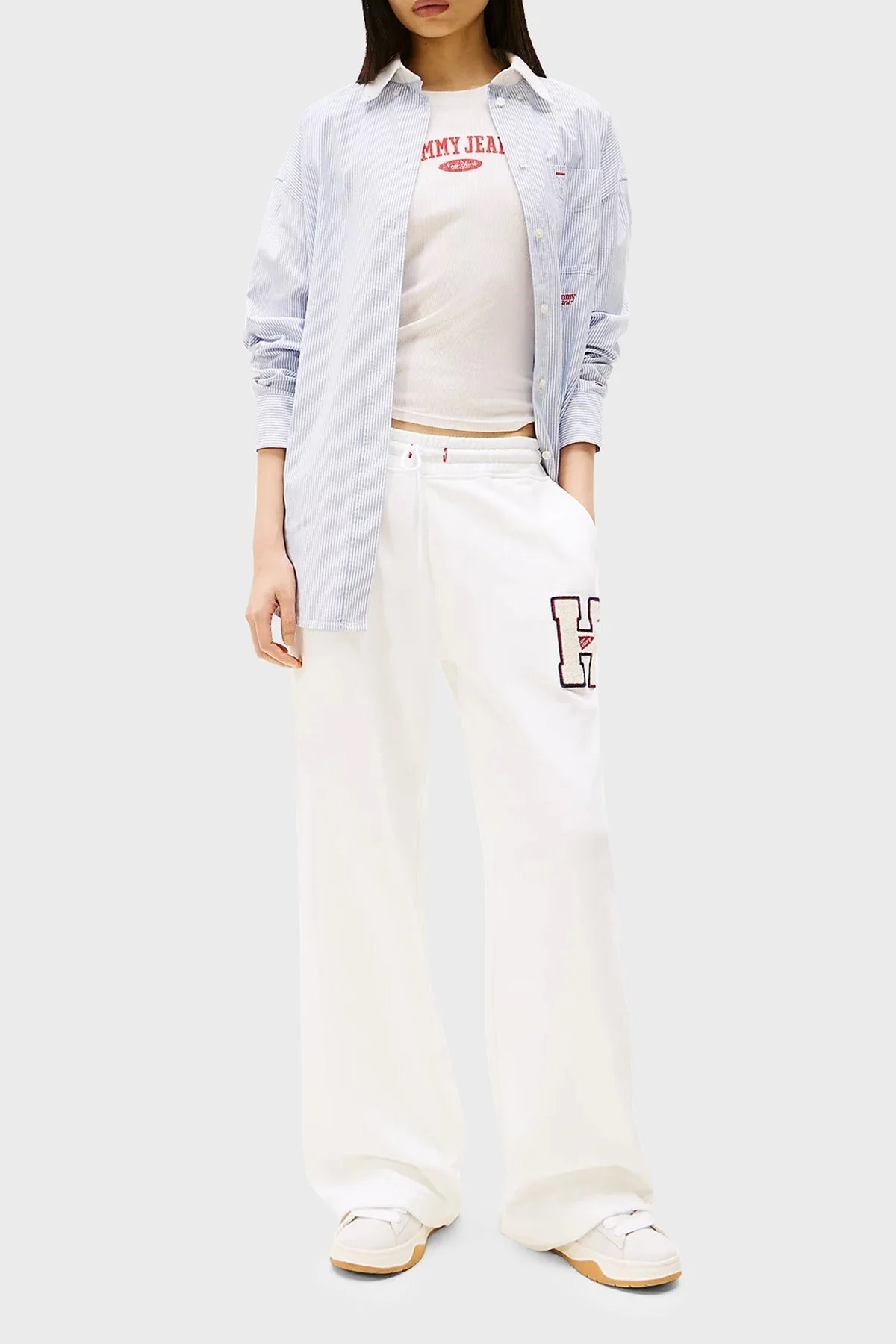 Tommy Jeans % 100 Pamuk Regular Fit Normal Bel Geniş Paça Jogger Bayan Pantolon DW0DW20558 YAC BEJ - 2