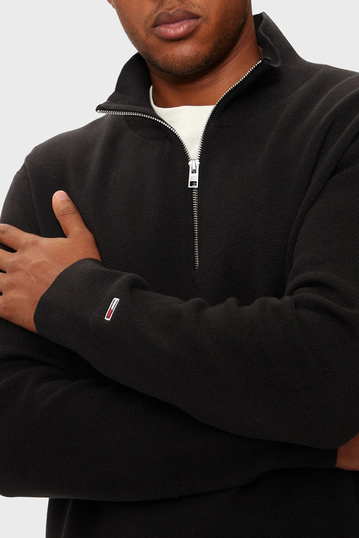 Tommy Jeans % 100 Pamuk Regular Fit Yarım Fermuarlı Dik Yaka Erkek Kazak DM0DM20596 BDS SİYAH - 4