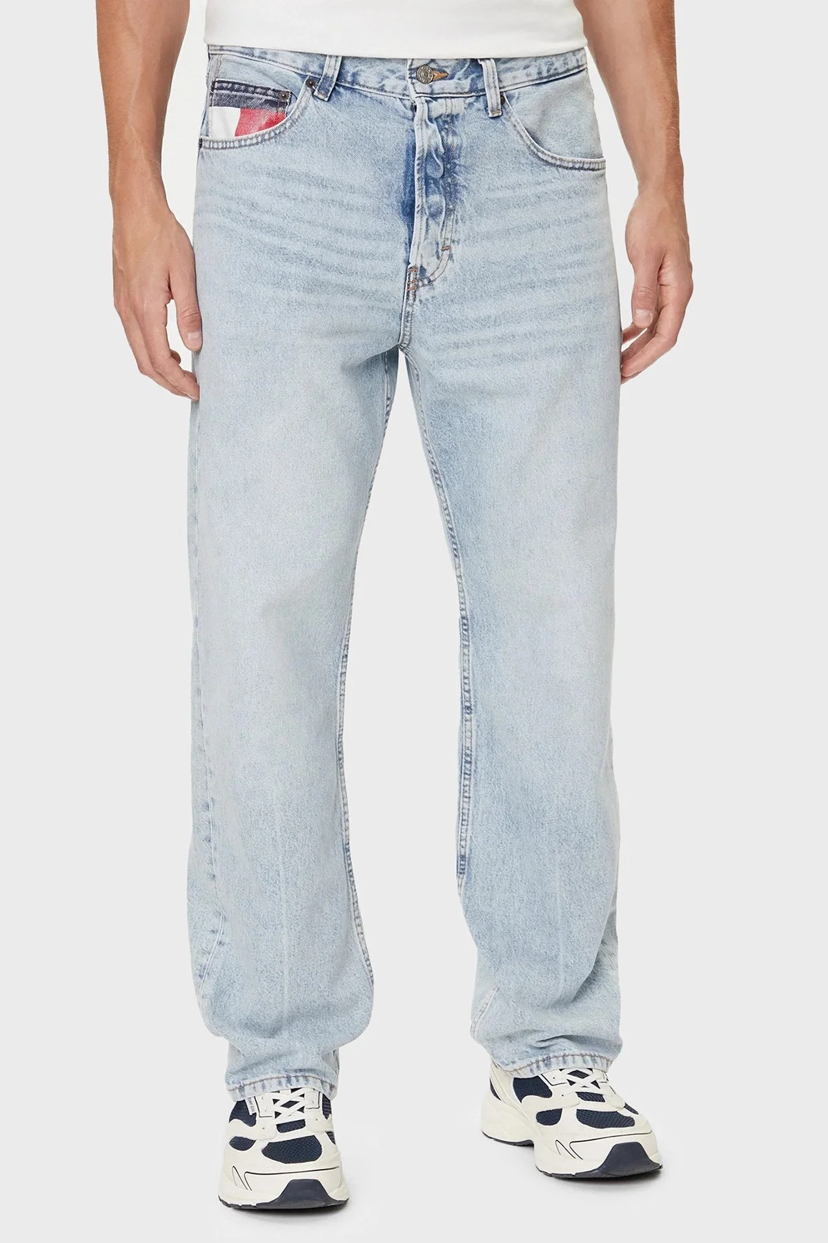 Tommy Jeans % 100 Pamuk Regular Straight Normal Bel Düz Paça Jeans Erkek Kot Pantolon DM0DM21226 1A5 MAVİ - 1