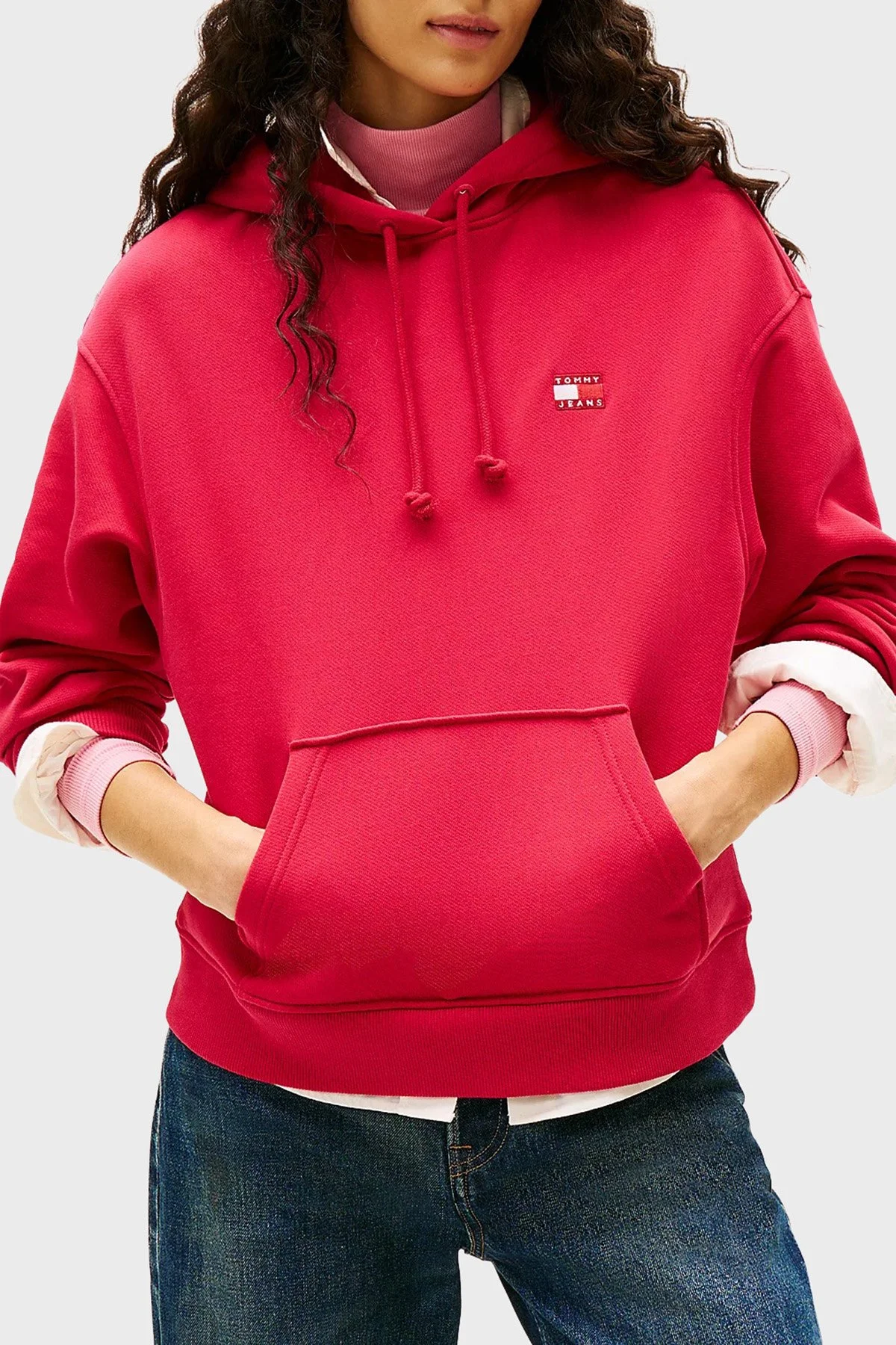 Tommy Jeans % 100 Pamuk Relaxed Fit Kapüşonlu Kadın Sweat DW0DW19414 XJP KIRMIZI - 1