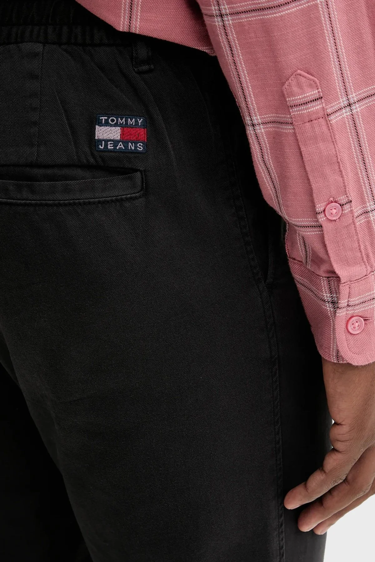 Tommy Jeans % 100 Pamuk Relaxed Fit Orta Bel Düz Paça Erkek Pantolon DM0DM21705 BDS SİYAH - 4