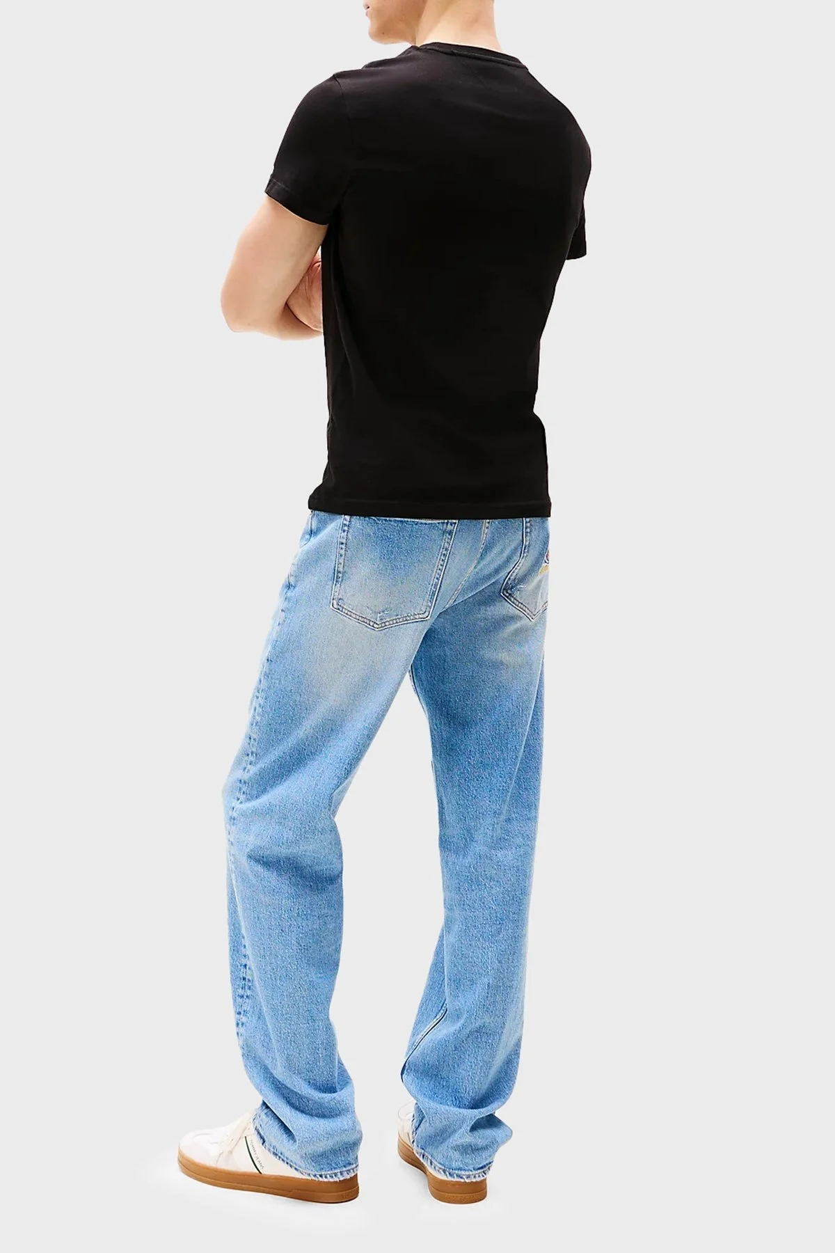 Tommy Jeans % 100 Pamuk Slim Fit Bisiklet Yaka Logolu Erkek T Shirt DM0DM21863 BDS SİYAH - 3