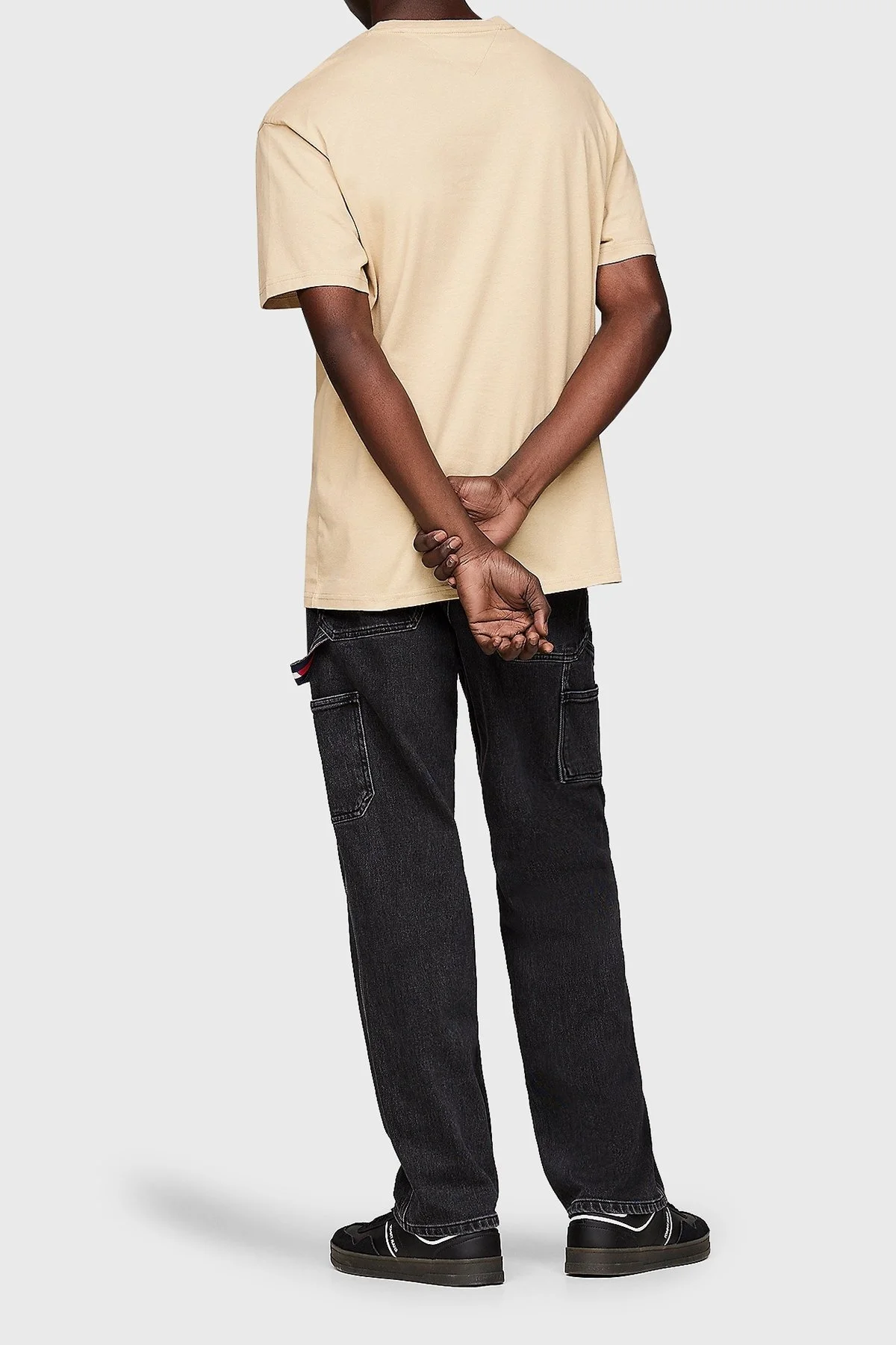 Tommy Jeans %100 Pamuklu Bisiklet Yaka Erkek T Shirt DM0DM17994 AB9 BEJ - 2