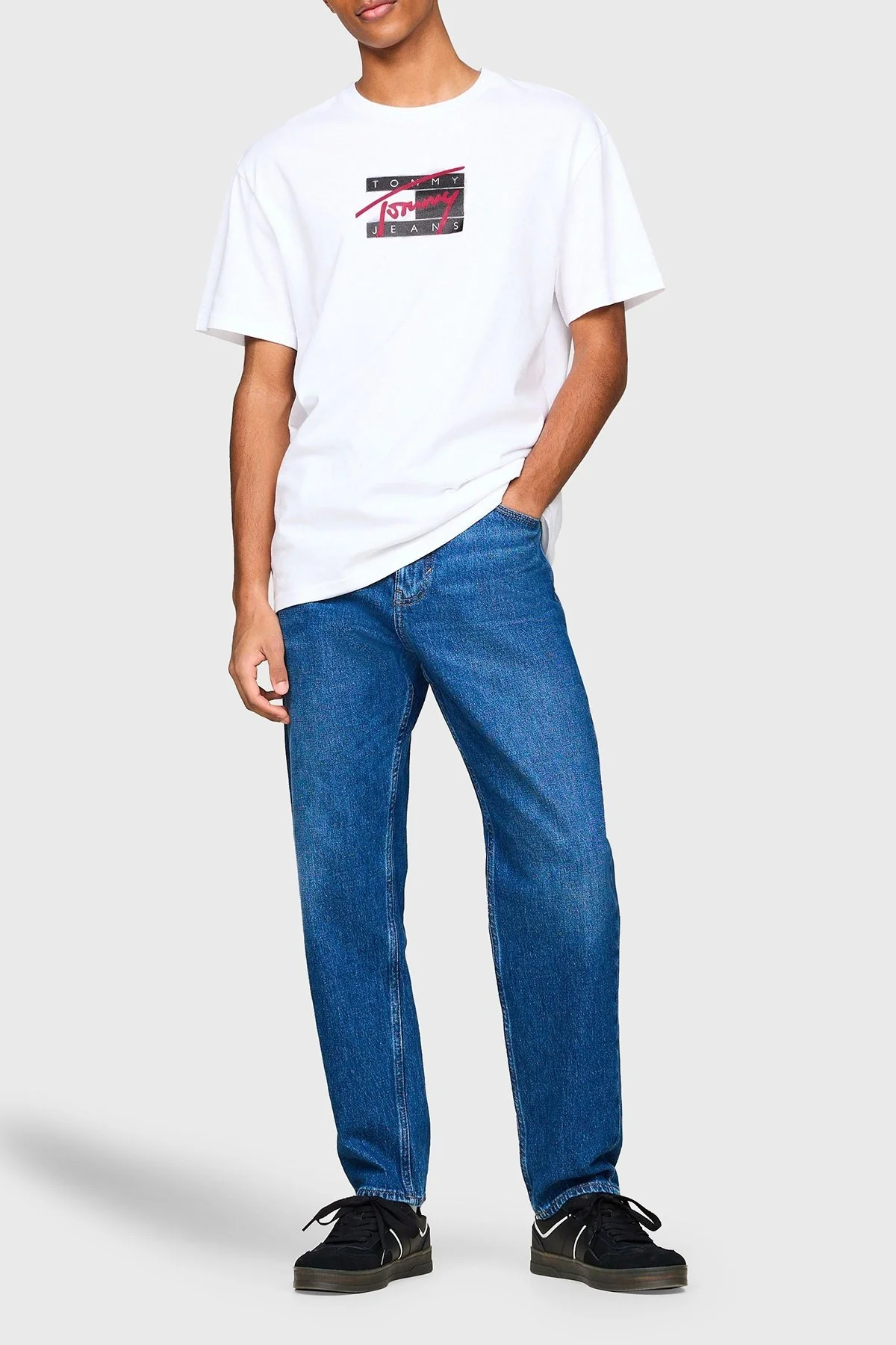Tommy Jeans % 100 Pamuklu Bisiklet Yaka Erkek T Shirt DM0DM18528 YBR BEYAZ - 2