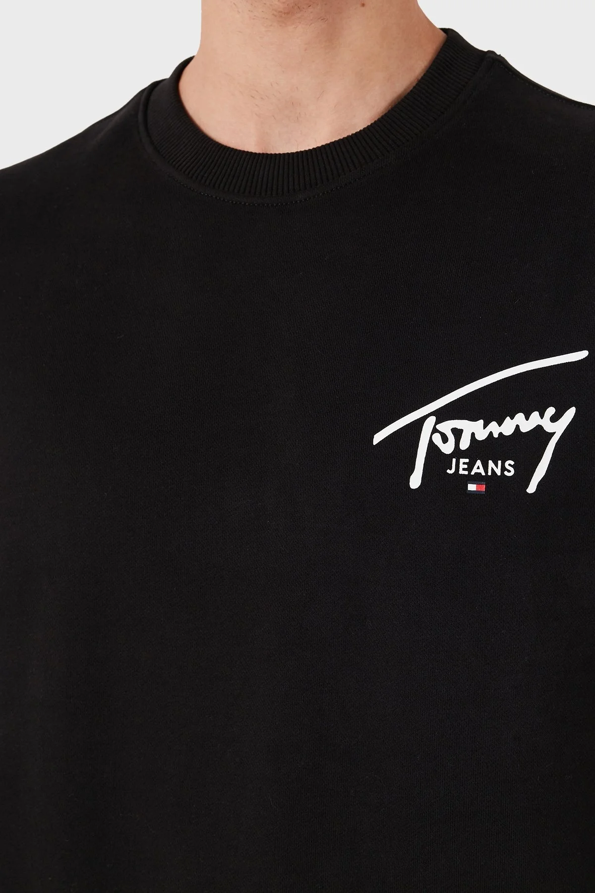 Tommy Jeans % 100 Pamuklu Regular Fit Erkek Sweat DM0DM19230 BDS SİYAH - 5