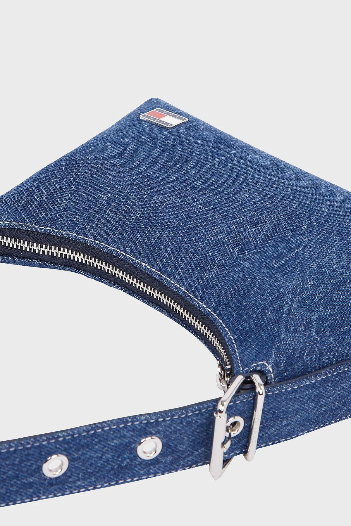 Tommy Jeans Ayarlanabilir Askılı Kot Bayan Çanta AW0AW17877 1AF MAVİ - 5