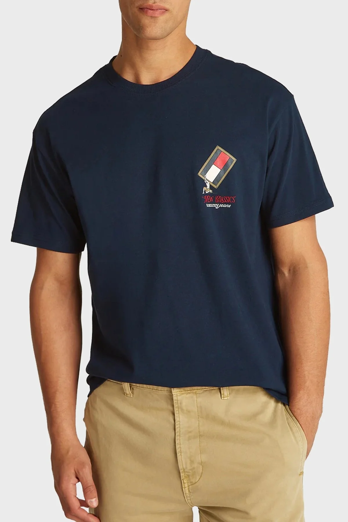 Tommy Jeans Baskılı % 100 Pamuk Relaxed Fit Bisiklet Yaka Erkek T Shirt DM0DM20351 C1G LACİVERT - 1