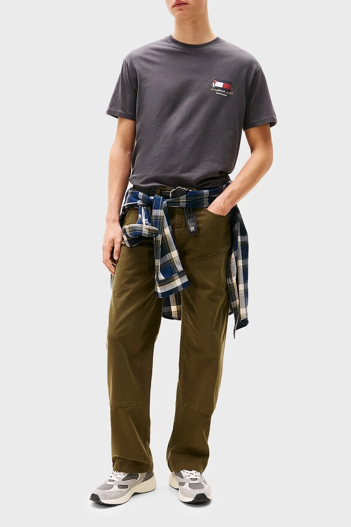 Tommy Jeans Baskılı % 100 Pamuk Relaxed Fit Bisiklet Yaka Erkek T Shirt DM0DM20351 PT2 KOYU GRİ - 2