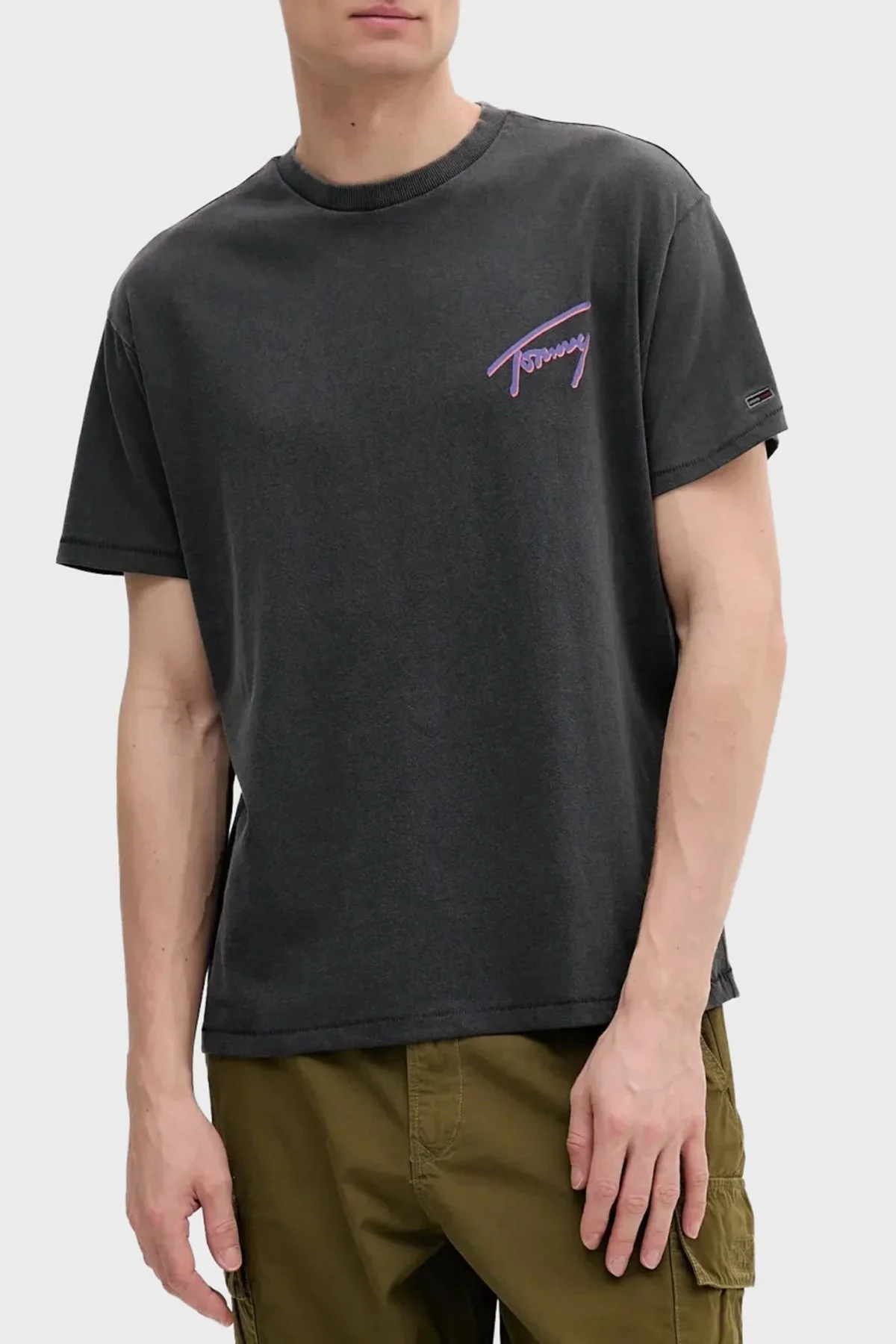 Tommy Jeans Baskılı % 100 Pamuk Relaxed Fit Bisiklet Yaka Erkek T Shirt DM0DM20768 BDS SİYAH - 1