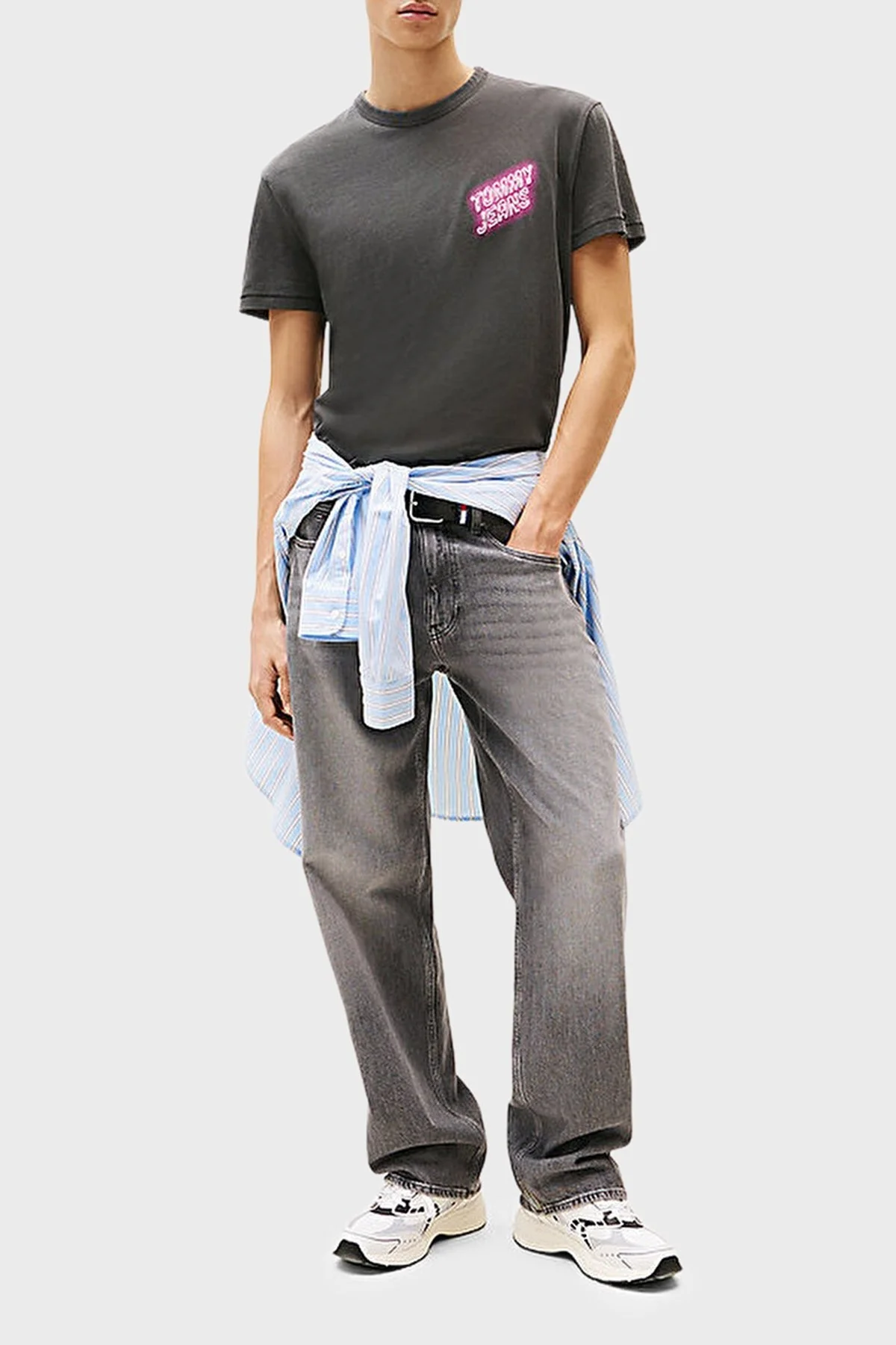 Tommy Jeans Baskılı Pamuklu Regular Fit Bisiklet Yaka Erkek T Shirt DM0DM21829 BDS SİYAH - 2