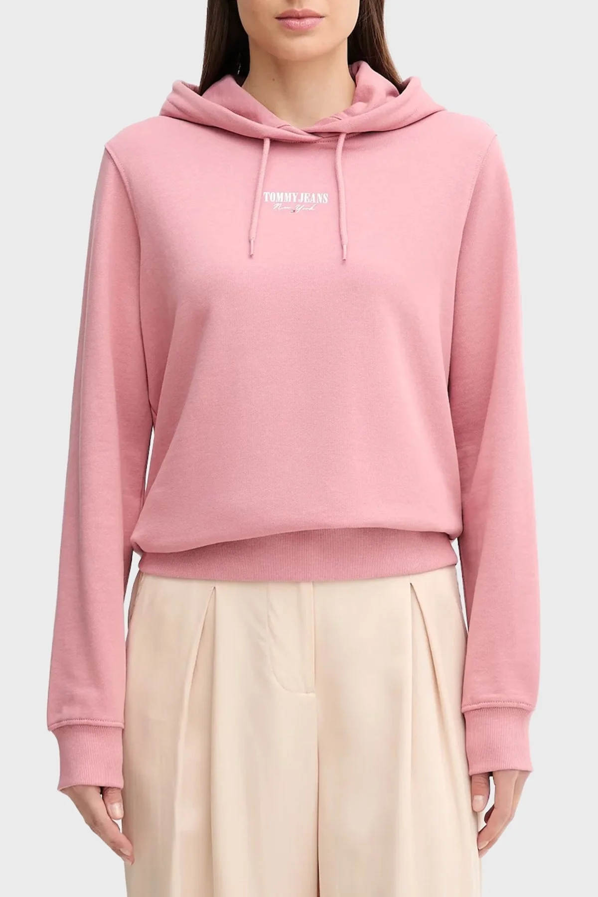 Tommy Jeans Baskılı Pamuklu Relaxed Fit Kapüşonlu Crop Bayan Sweat DW0DW20943 TI0 PEMBE - 1