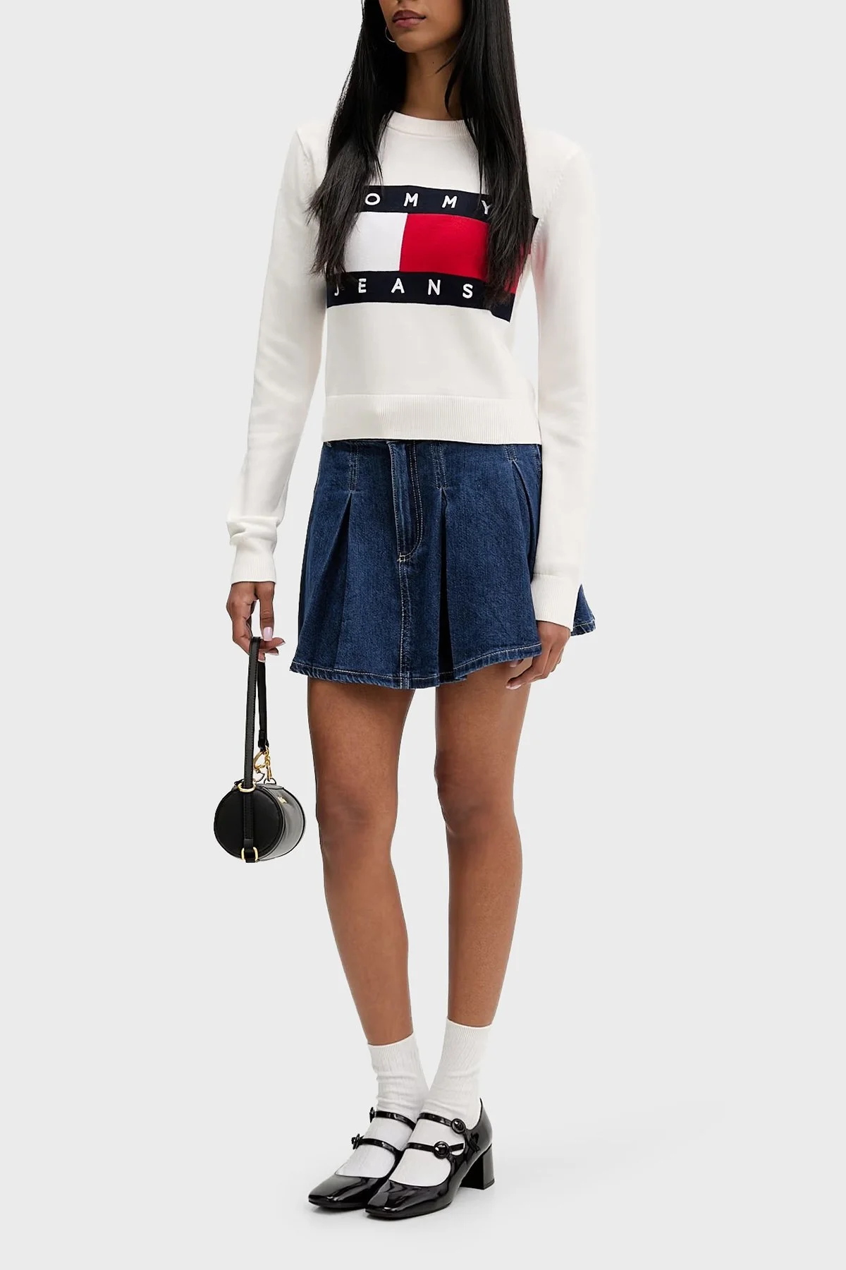 Tommy Jeans Bisiklet Yaka Relaxed Fit Logolu Kadın Kazak DW0DW22930 YBH Beyaz - 2