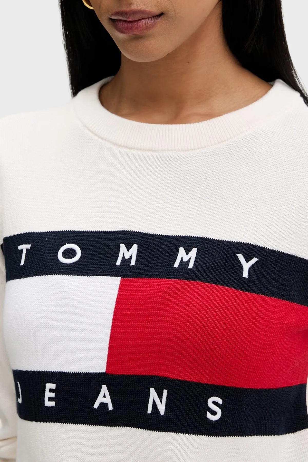 Tommy Jeans Bisiklet Yaka Relaxed Fit Logolu Kadın Kazak DW0DW22930 YBH Beyaz - 4