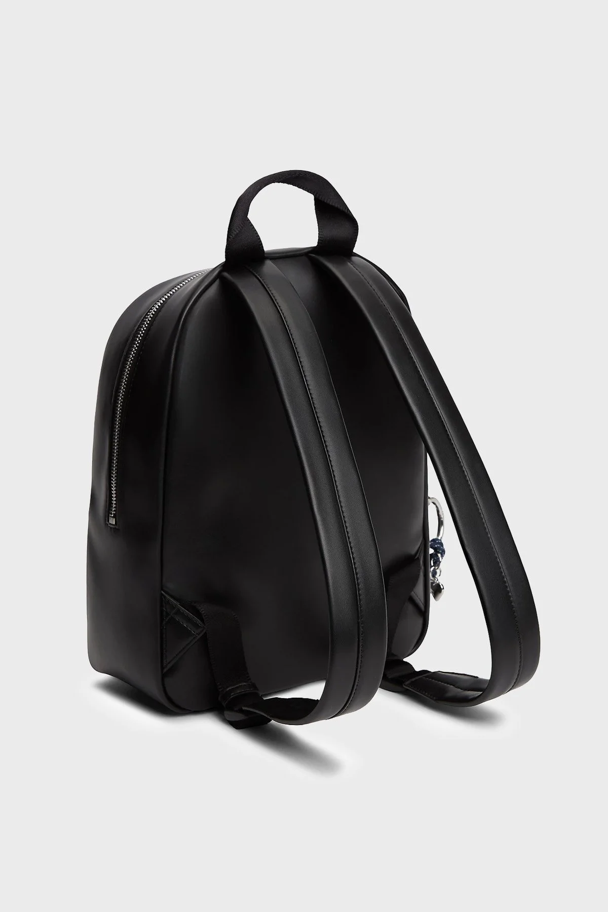 Tommy Jeans Charmlı Ayarlanabilir Omuz Askılı Kadın Sırt Çantası AW0AW18579 BDS SİYAH - 3