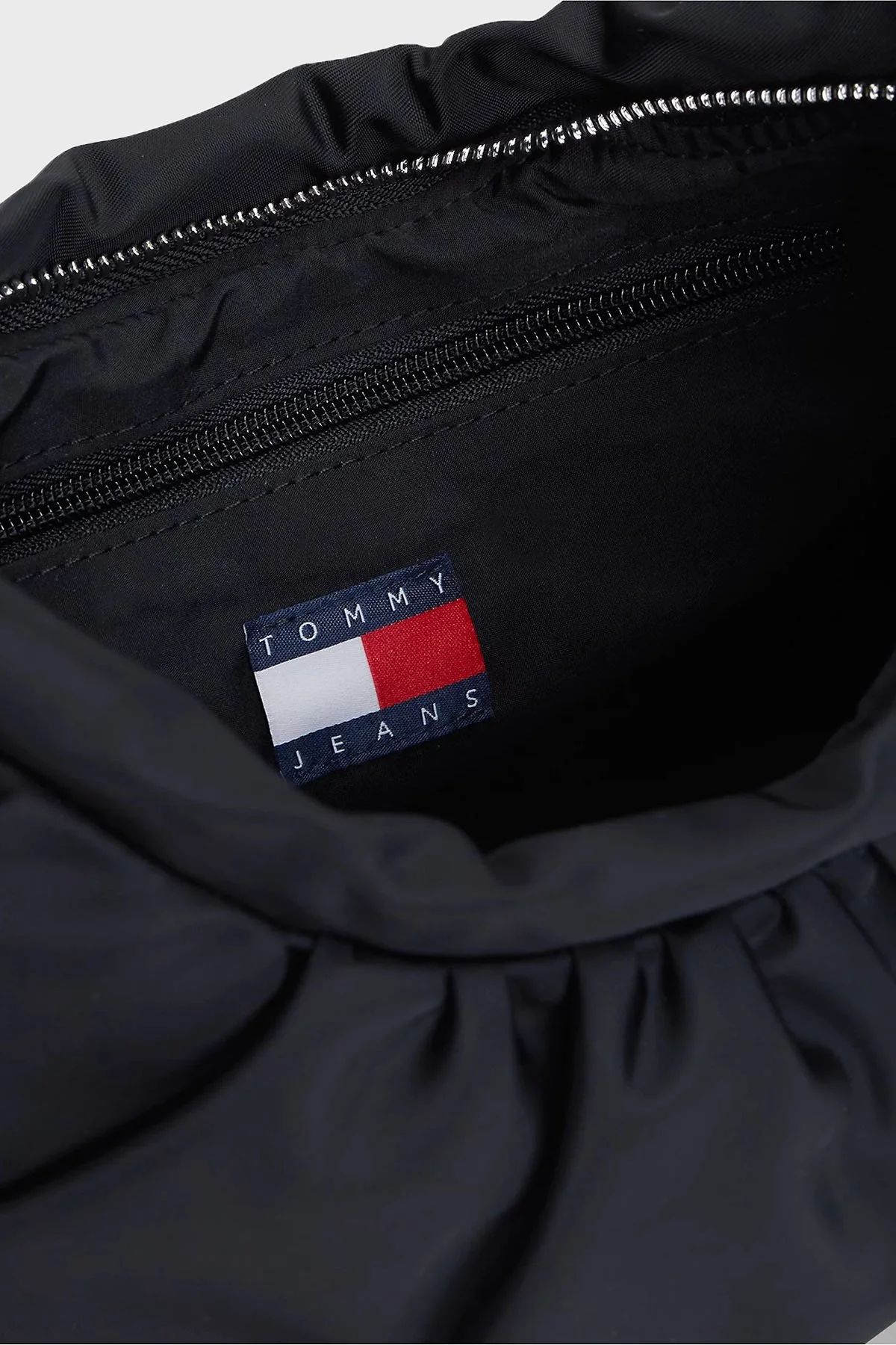 Tommy Jeans Charmlı Omuz Askılı Kadın Çanta AW0AW18780 BDS Siyah - 4