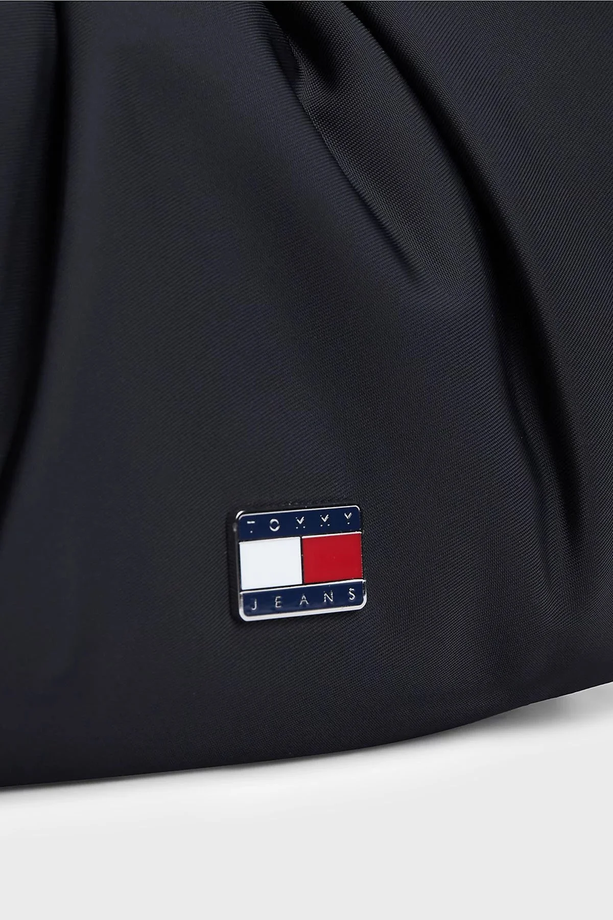 Tommy Jeans Charmlı Omuz Askılı Kadın Çanta AW0AW18780 BDS Siyah - 5