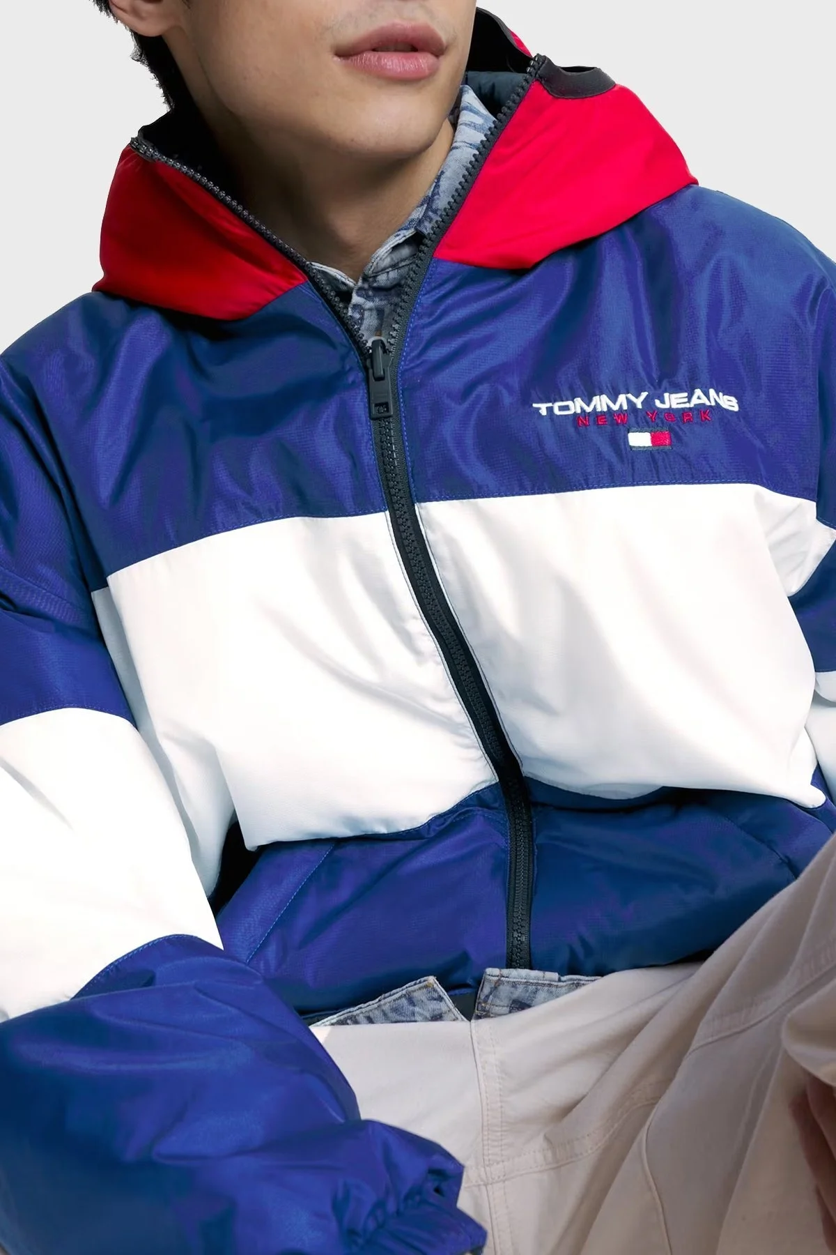 Tommy Jeans Çift Taraflı Relaxed Fit Kapüşonlu Şişme Erkek Mont DM0DM16625 C9B MAVİ-BEYAZ - 5