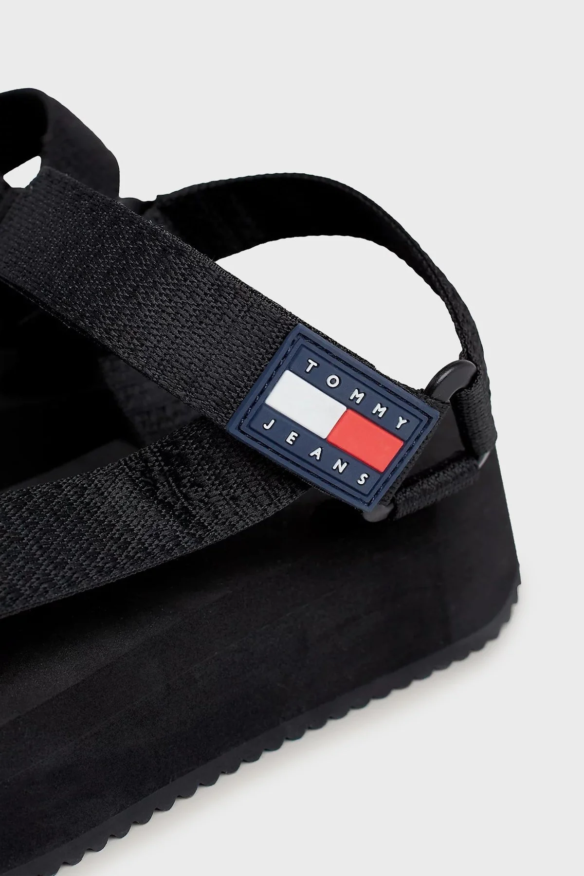 Tommy Jeans Cırtlı Platform Bayan Sandalet EN0EN02466 BDS SİYAH - 6